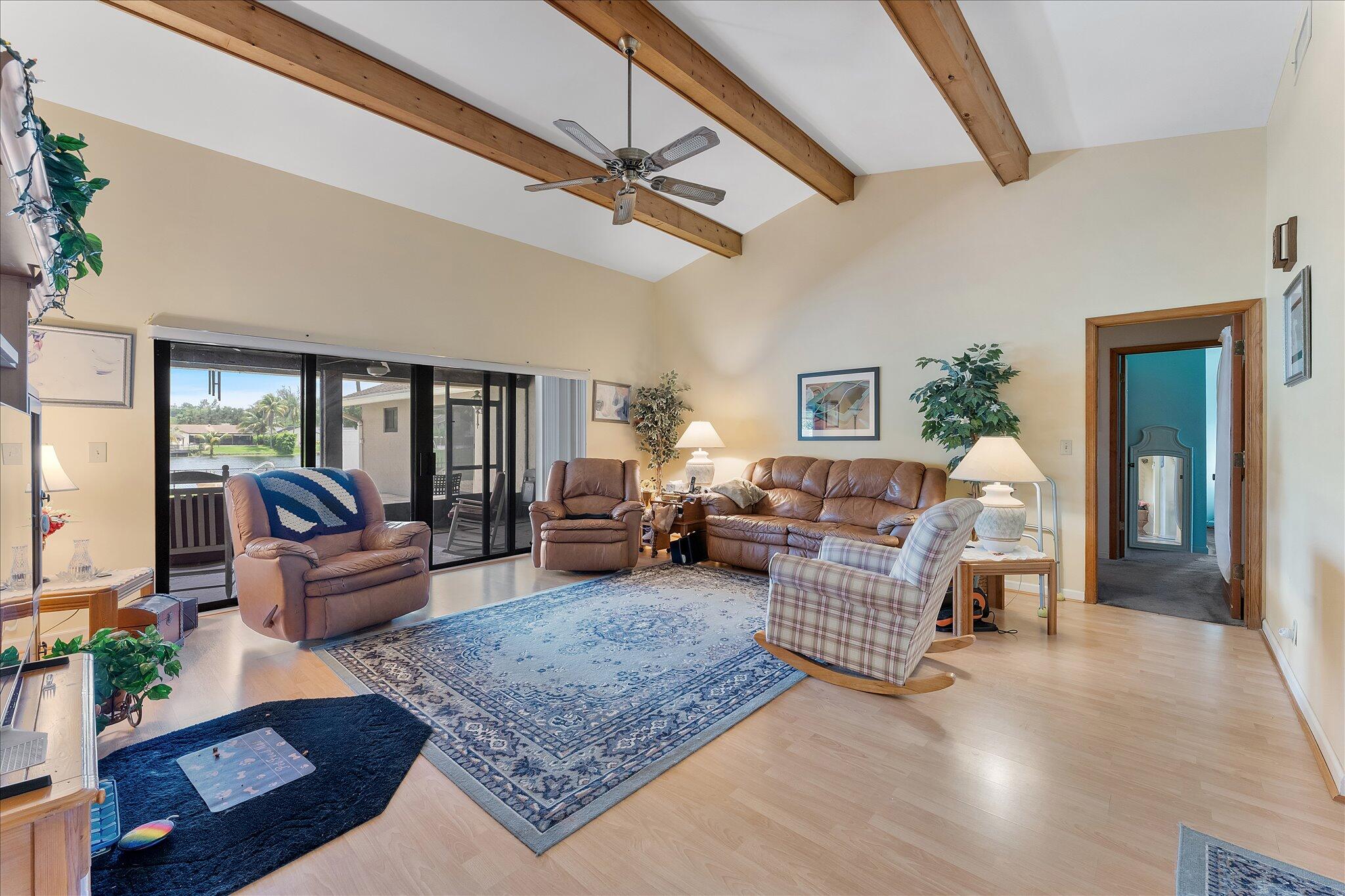PINE LAKE - Residential