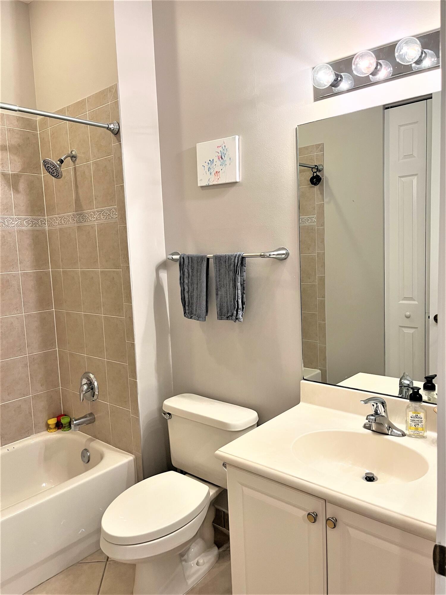 ABACOA TOWN CENTER 3 - Residential Lease