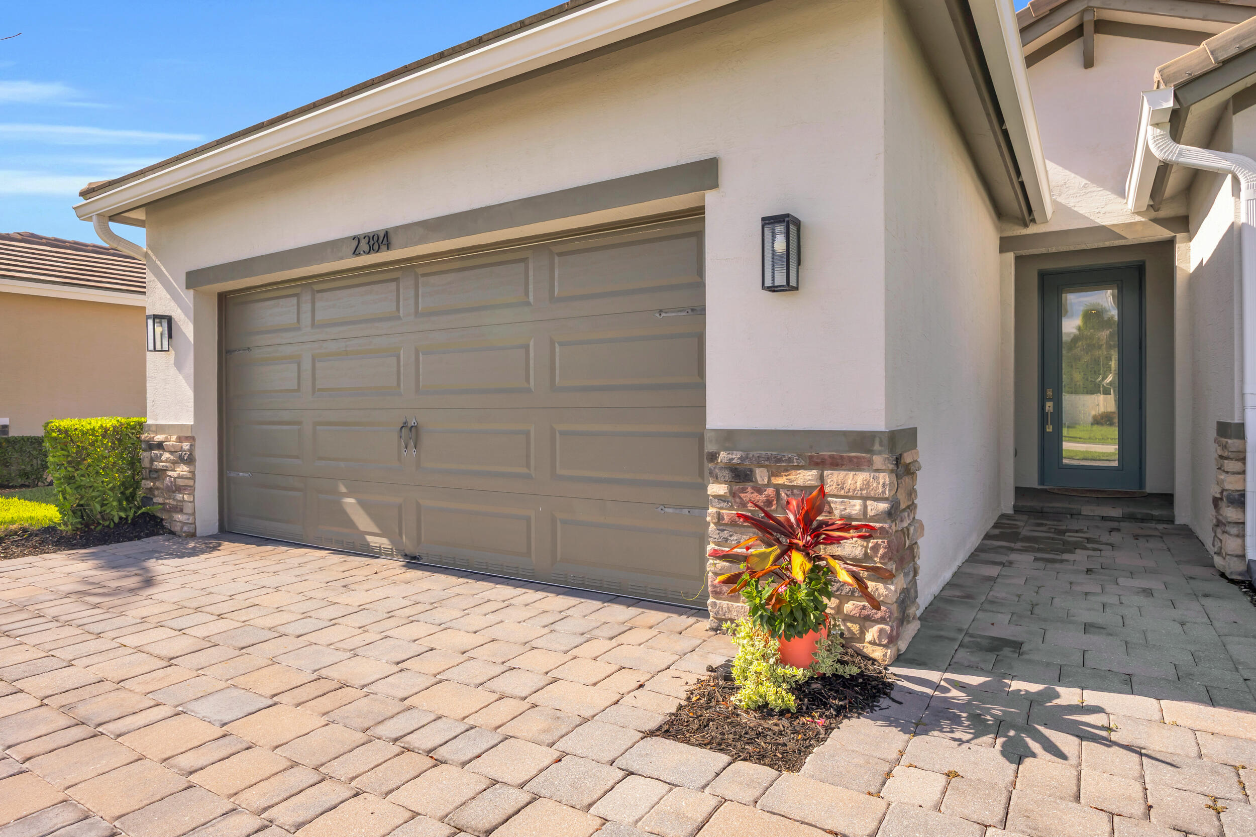 BERRY GROVE - Residential