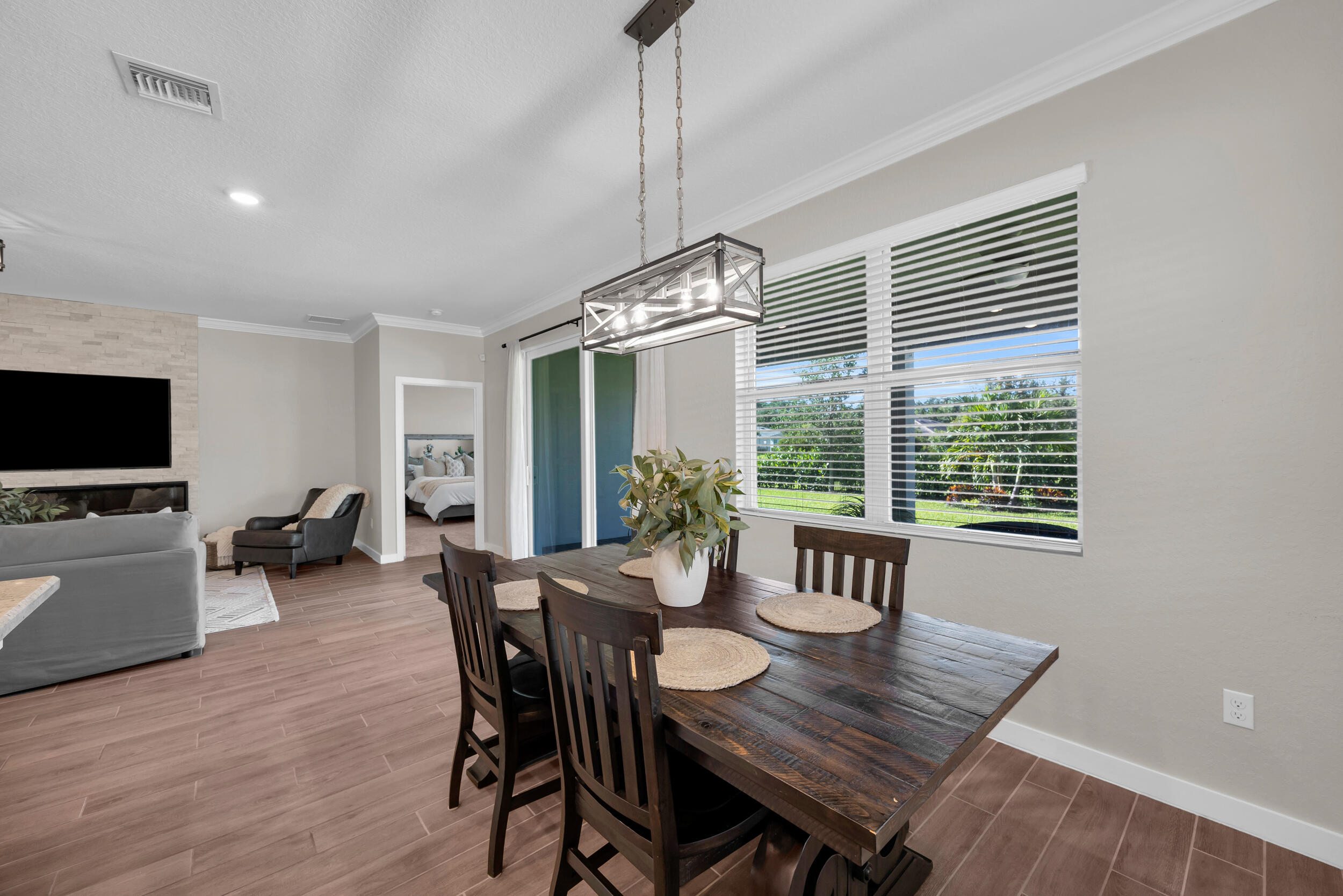 BERRY GROVE - Residential