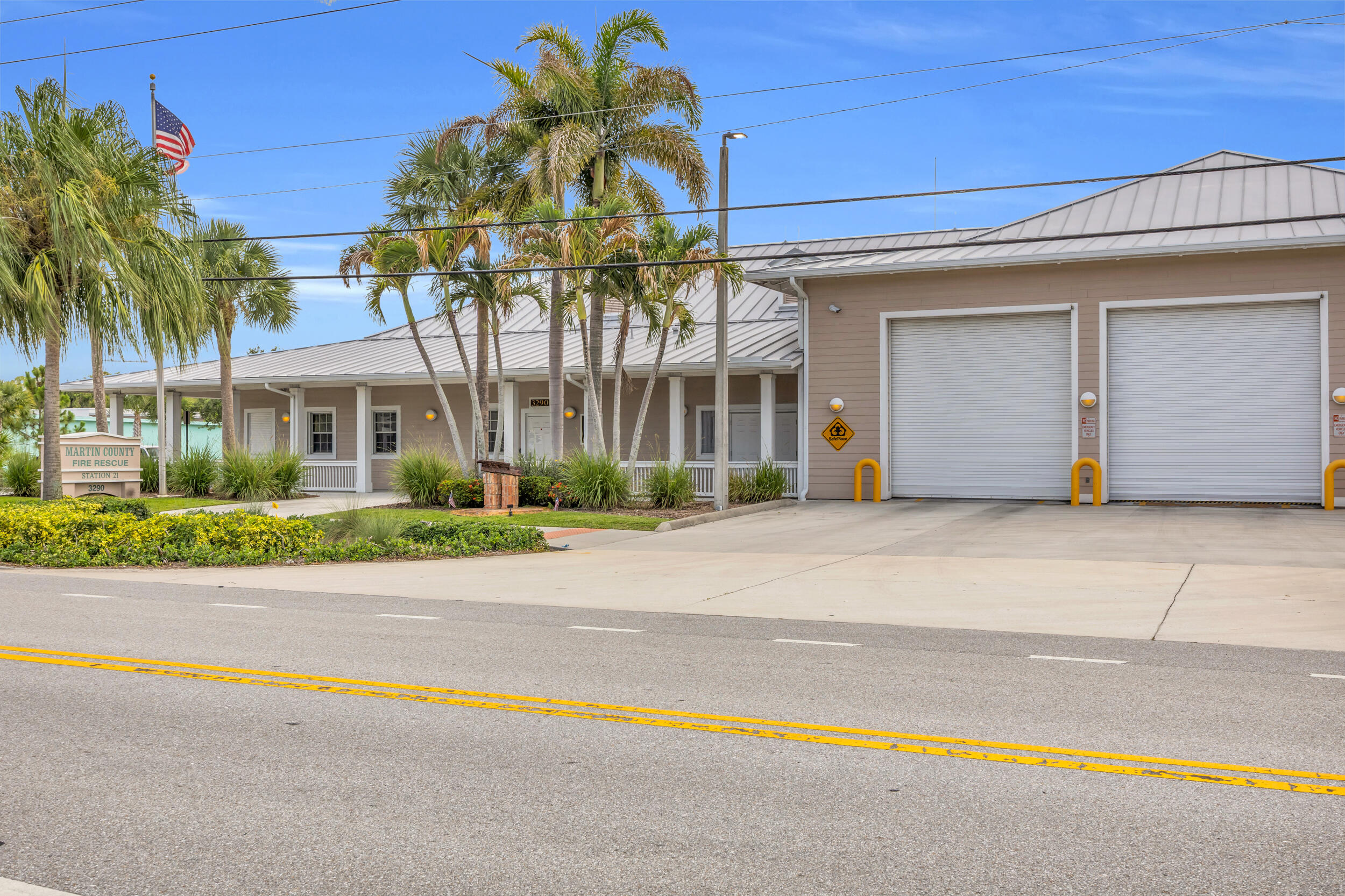 BERRY GROVE - Residential