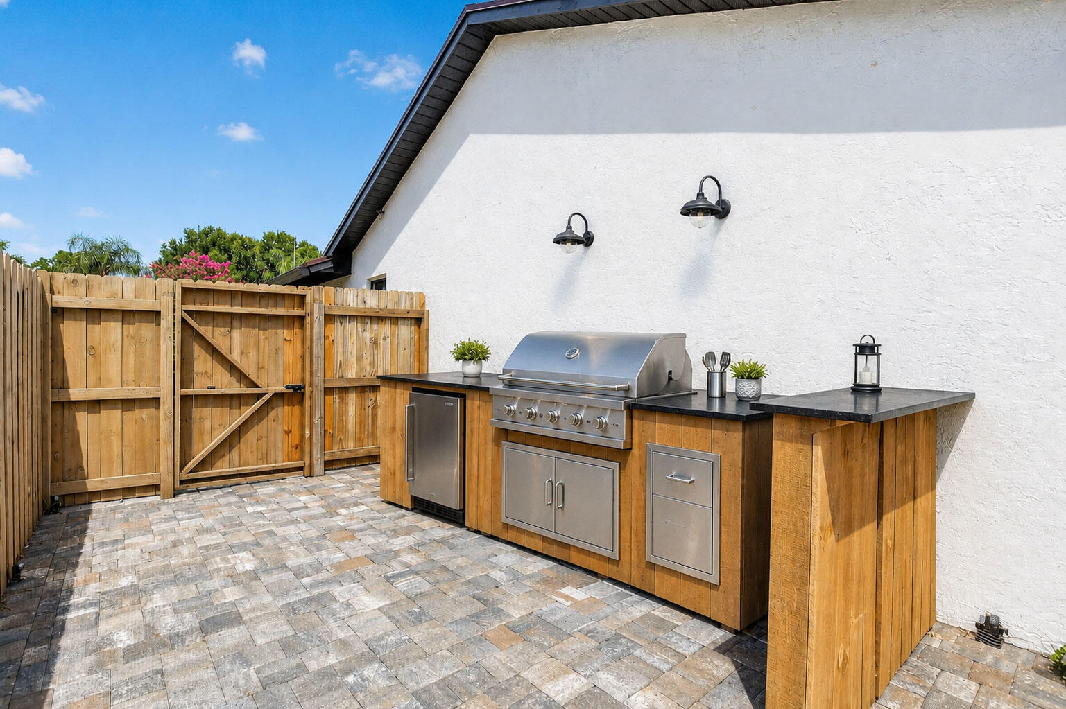 RIVERGLEN EAST - Residential
