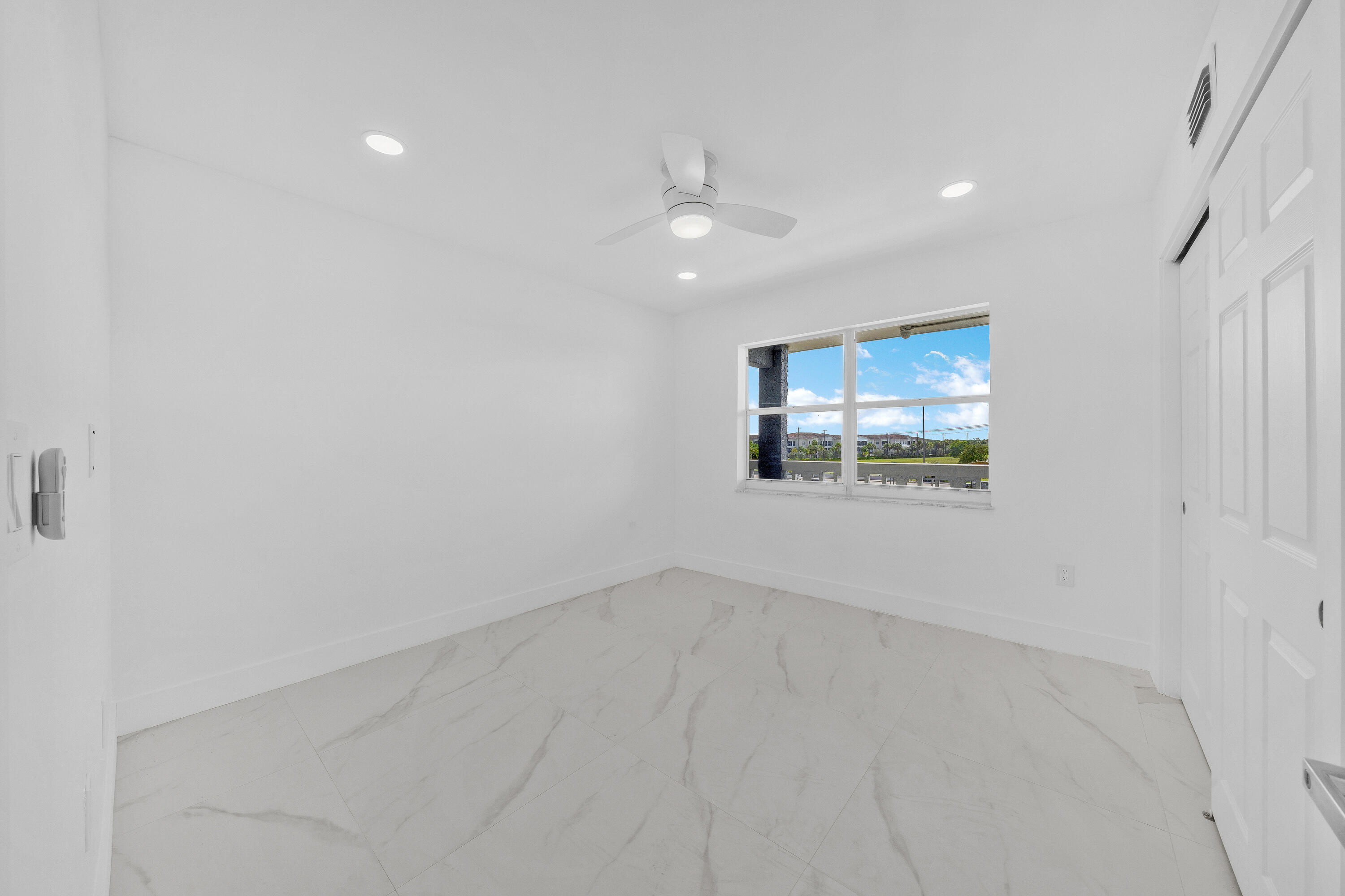 SANDALFOOT SOUTH THREE CONDO - Residential