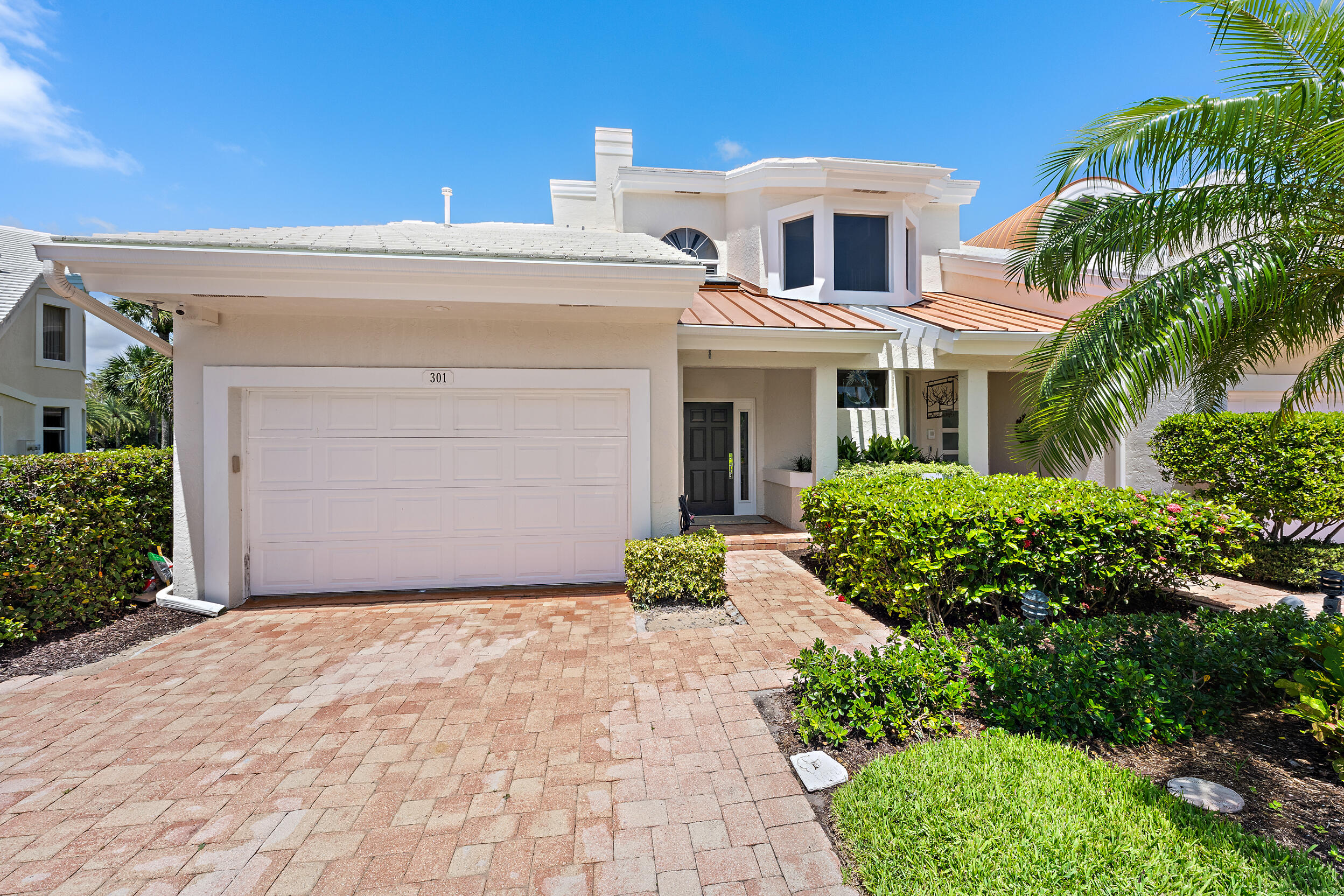 Admirals Cove - Residential