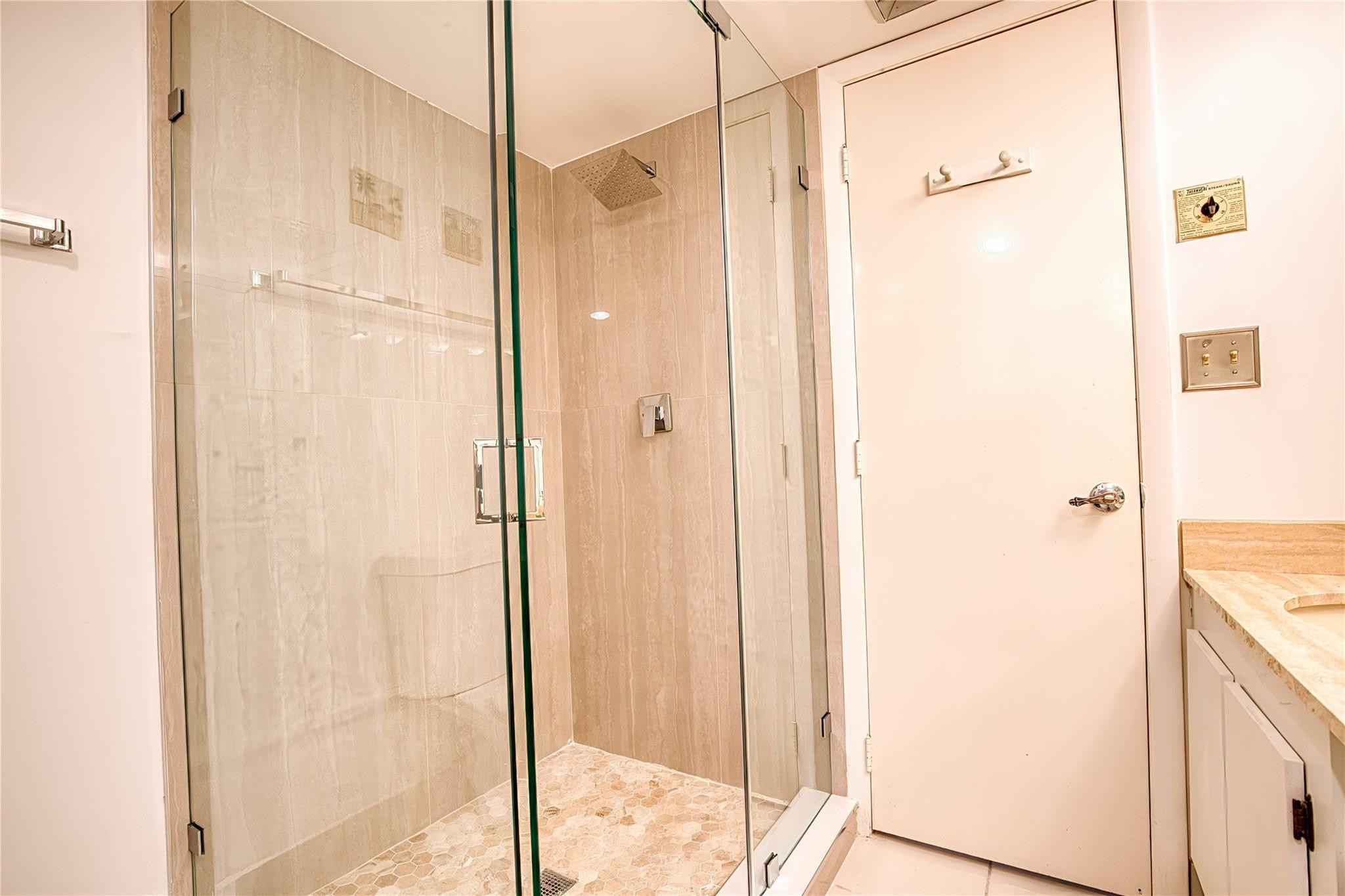 OCEAN TOWNHOUSES CONDO - Residential