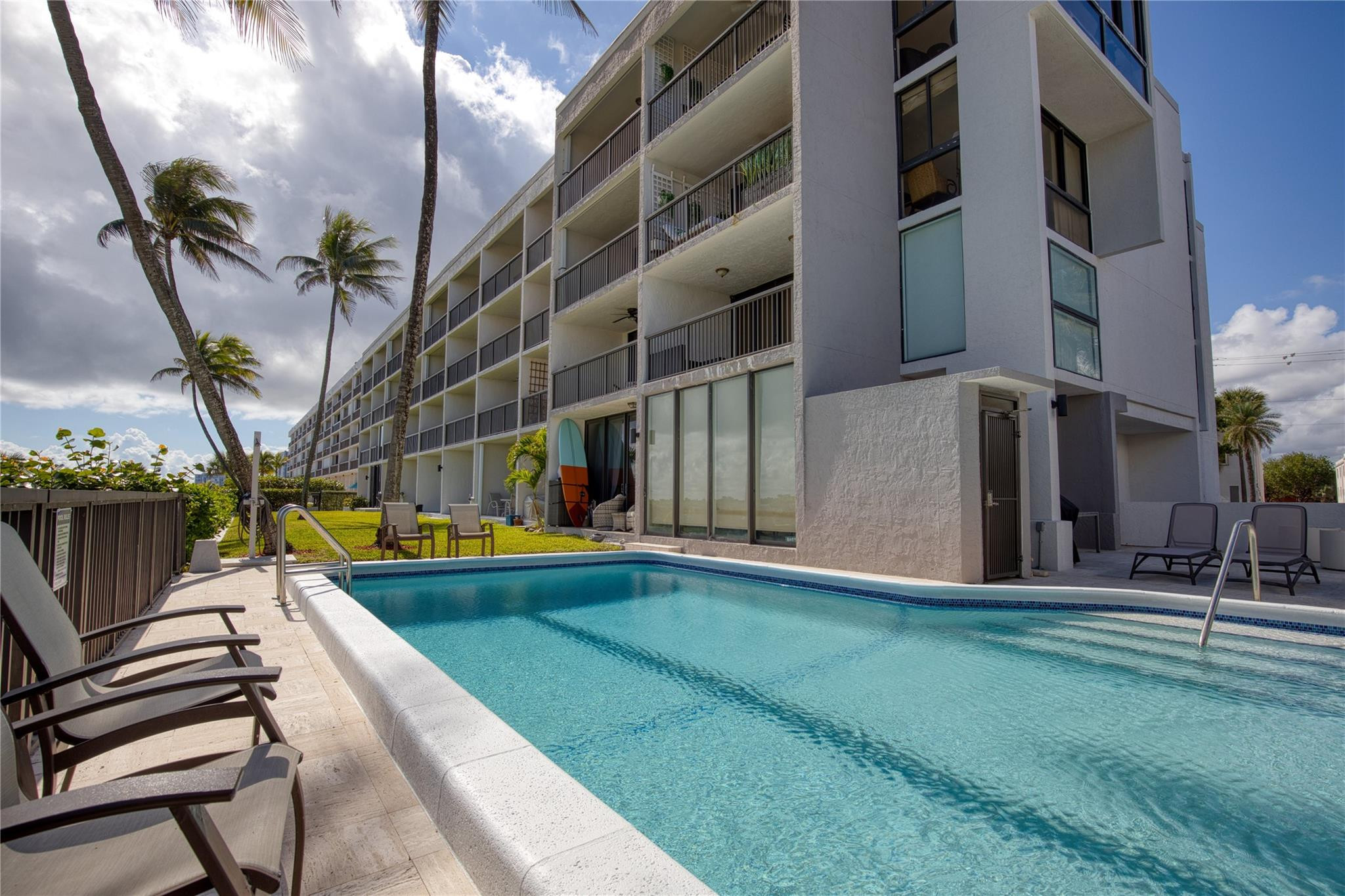 OCEAN TOWNHOUSES CONDO - Residential