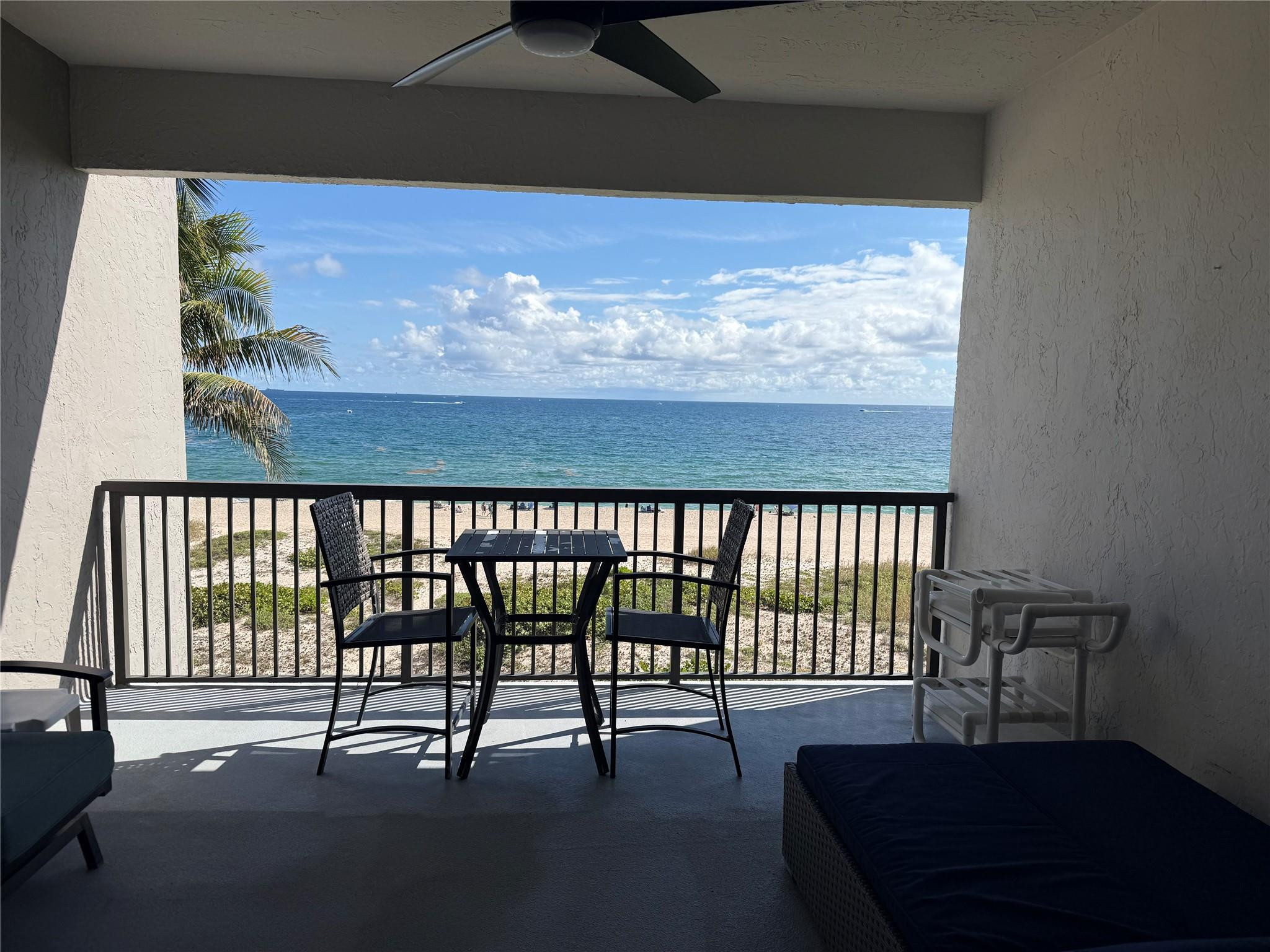 OCEAN TOWNHOUSES CONDO - Residential