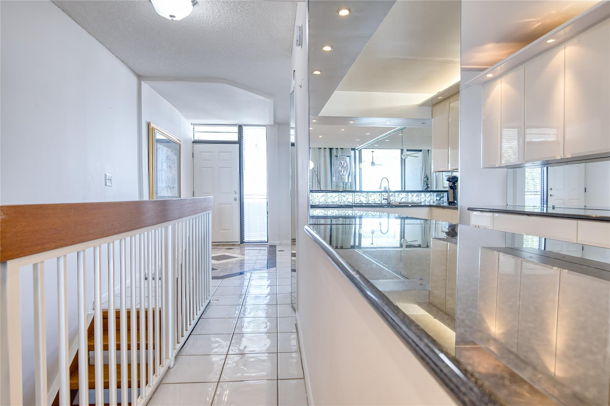 OCEAN TOWNHOUSES CONDO - Residential