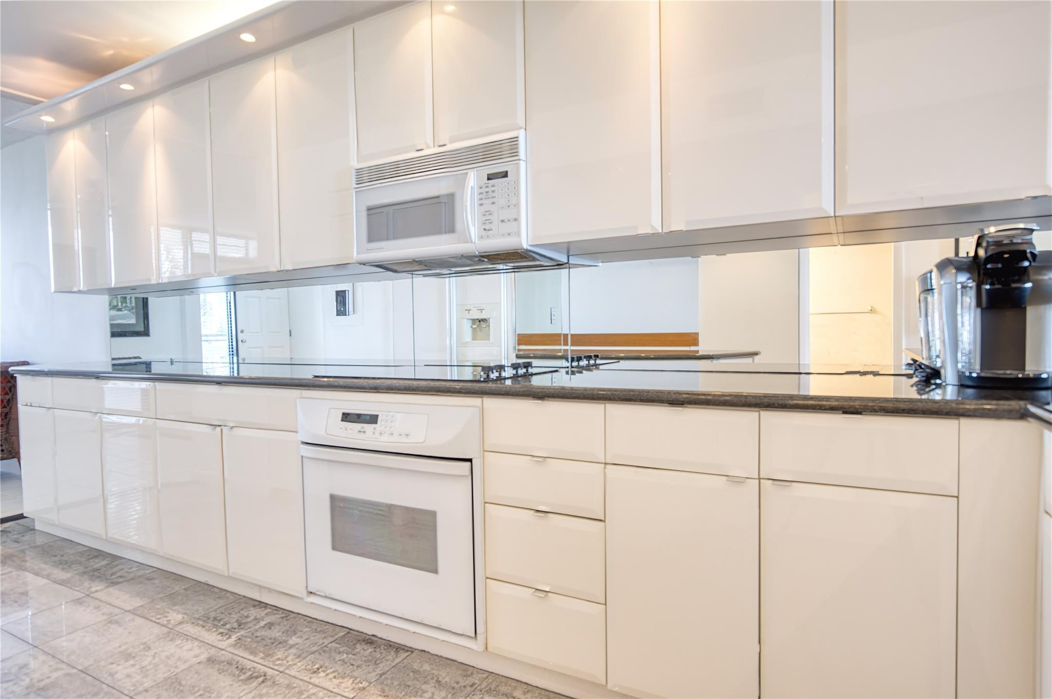 OCEAN TOWNHOUSES CONDO - Residential