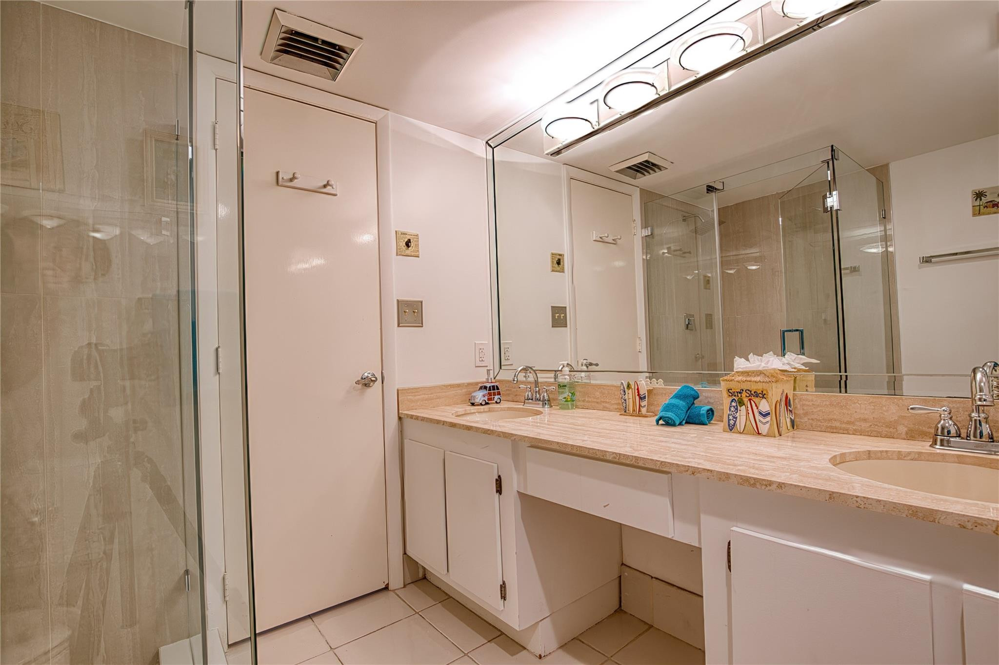OCEAN TOWNHOUSES CONDO - Residential