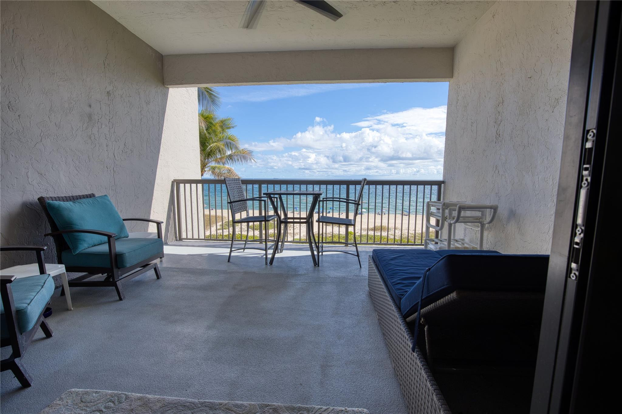 OCEAN TOWNHOUSES CONDO - Residential