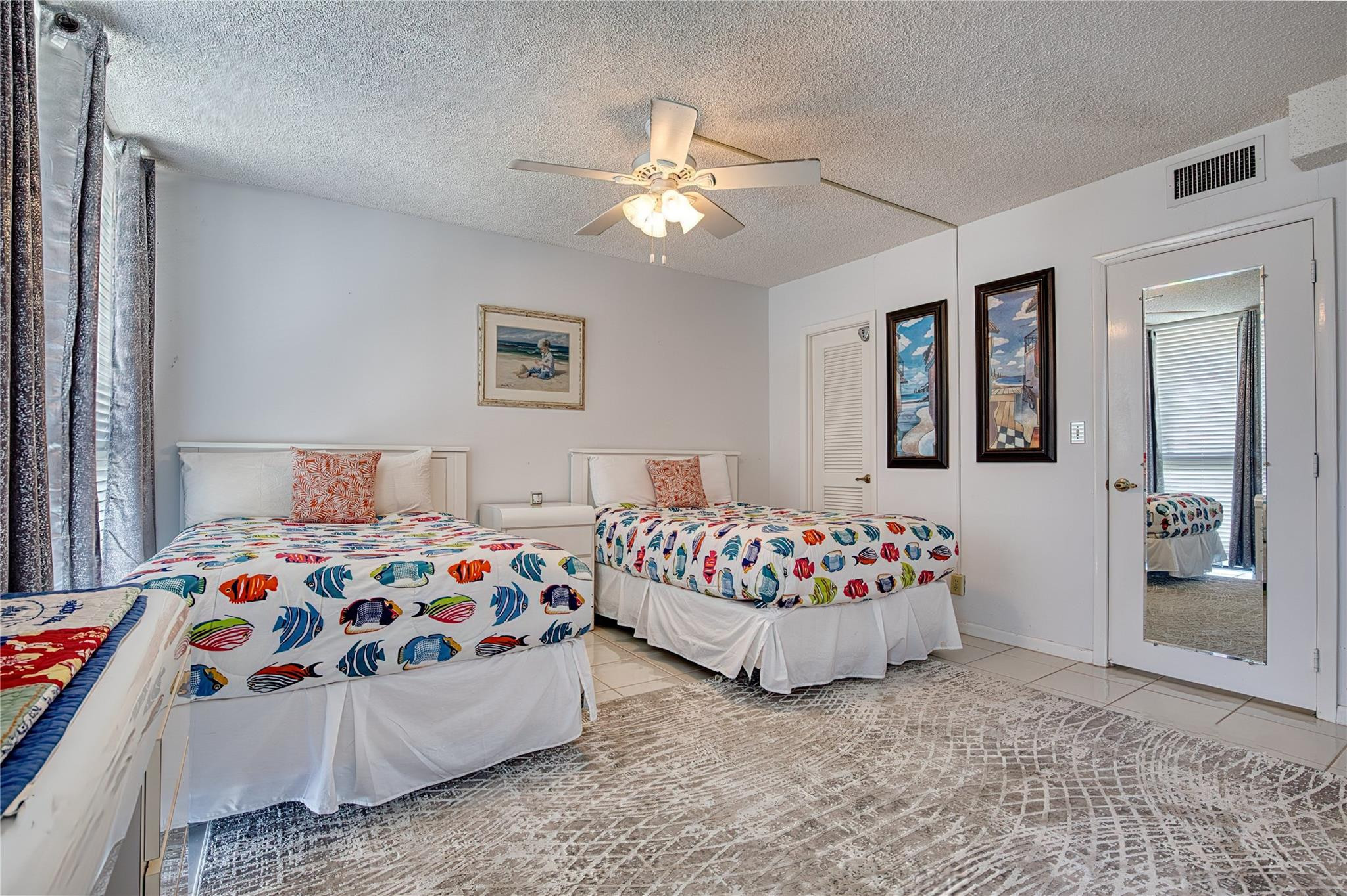 OCEAN TOWNHOUSES CONDO - Residential