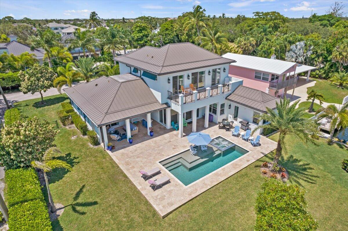 YACHT CLUB ESTATES - Residential