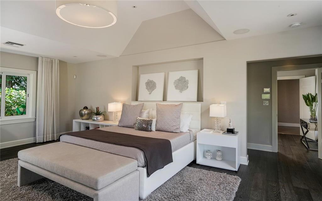 Del Lago Isle 42-2 B - Residential