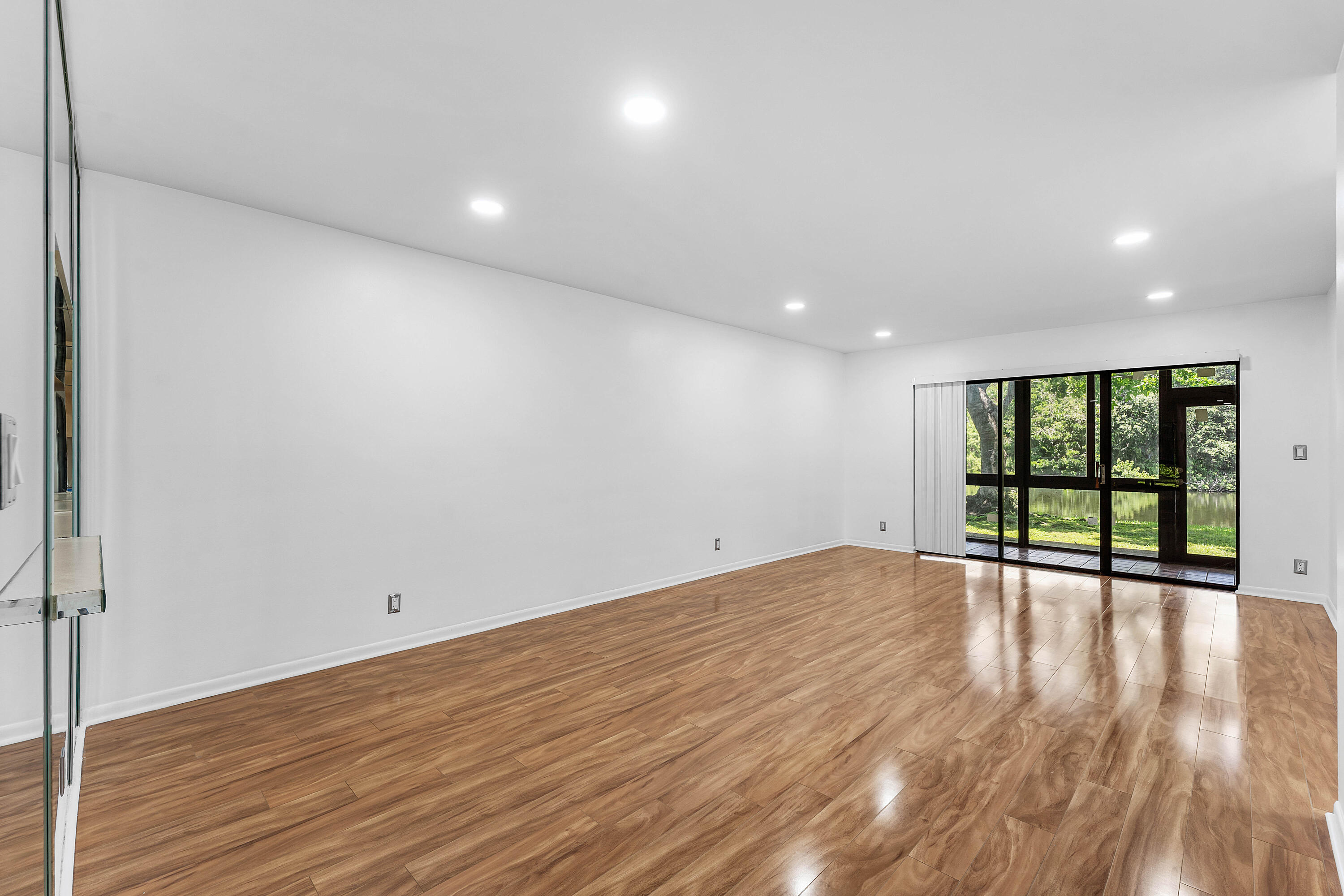 KARANDA VILLAGE IV-C CONDO - Residential