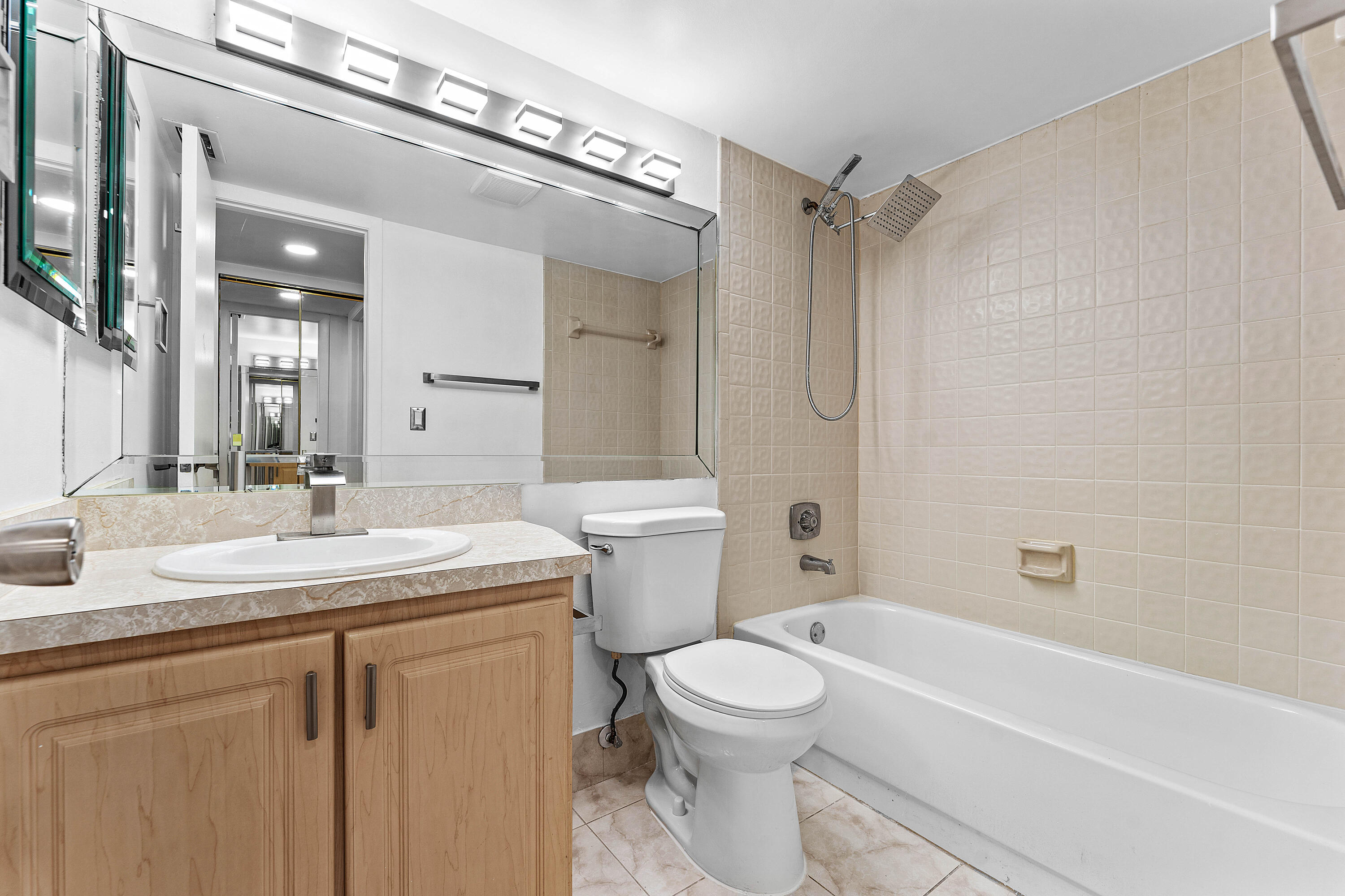 KARANDA VILLAGE IV-C CONDO - Residential