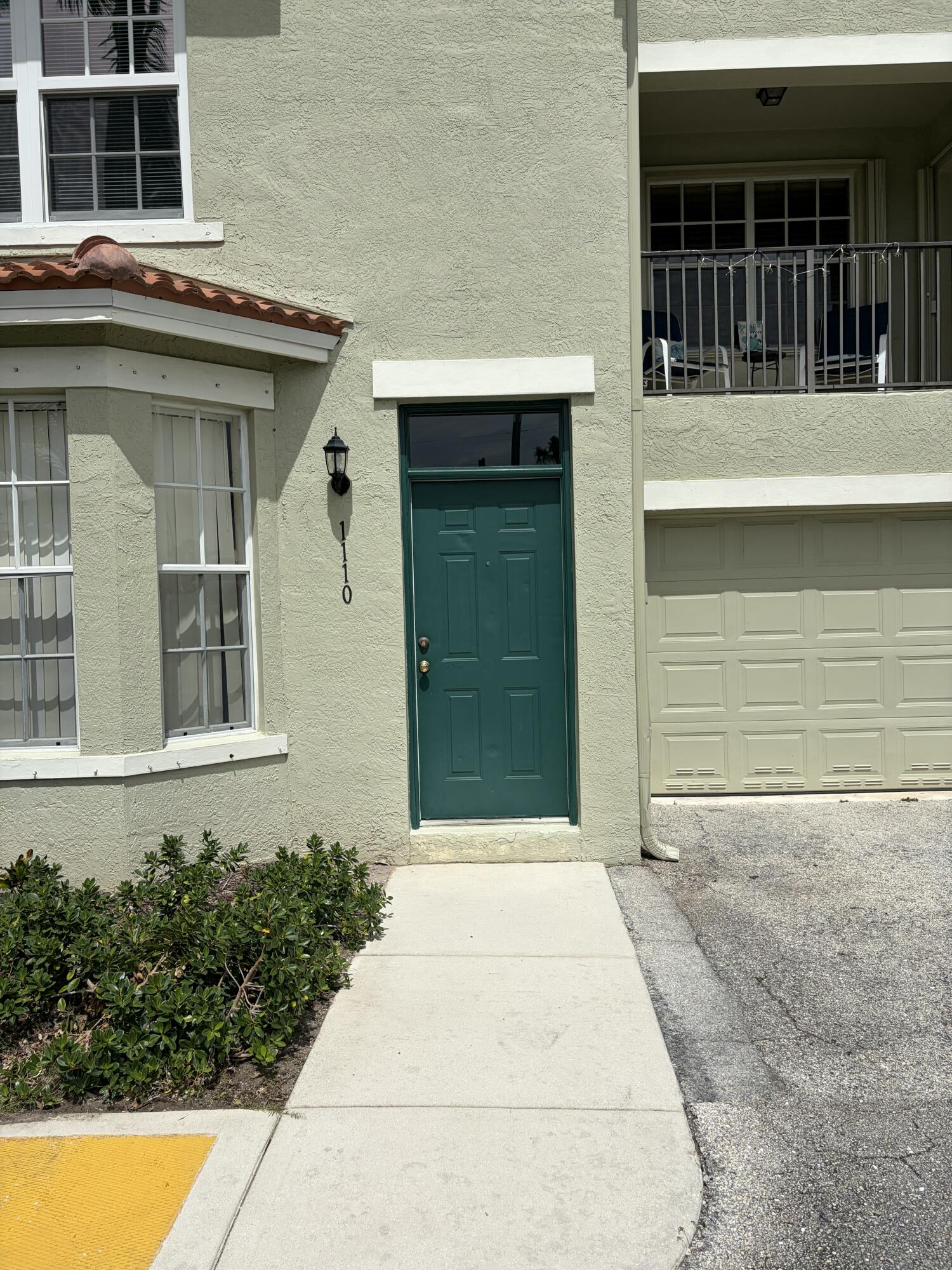 RESIDENCES OF BELMONT AT BOYNTON BEACH CONDO - Residential Lease