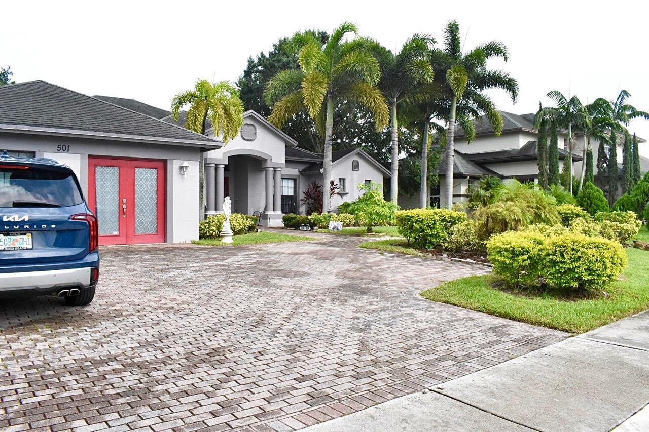 PORT ST LUCIE SECTION 27 - Residential