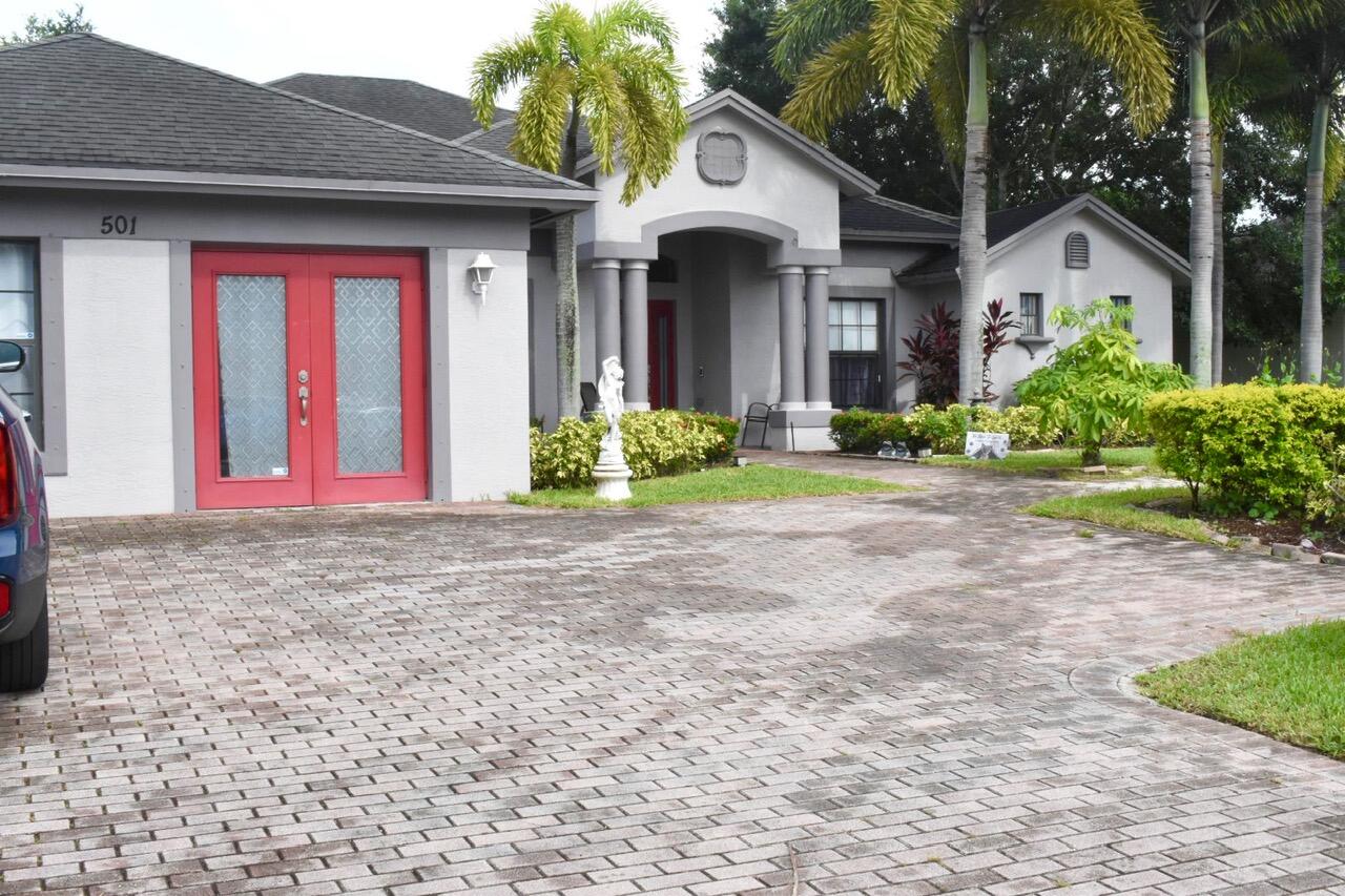 PORT ST LUCIE SECTION 27 - Residential