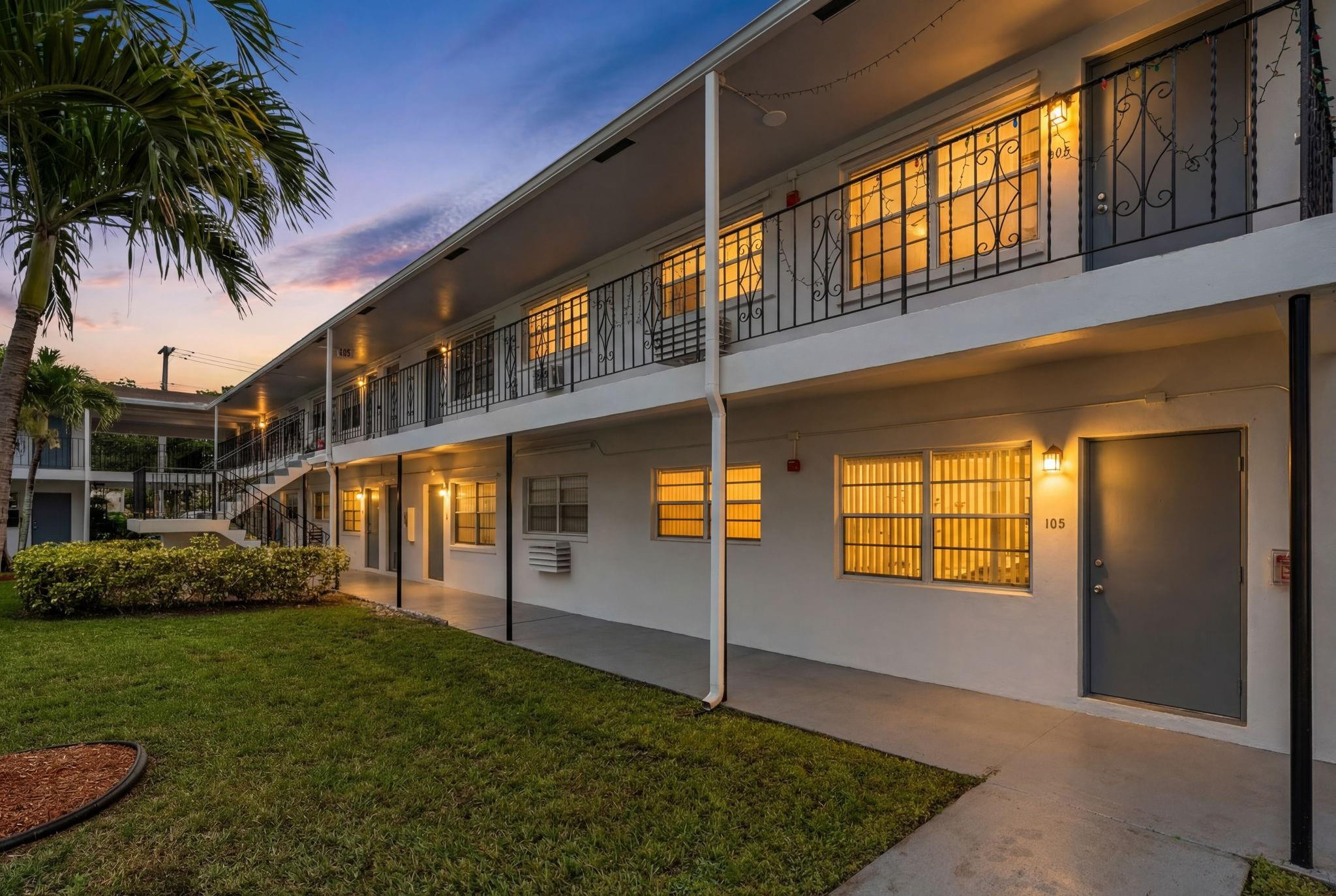 Pembroke House Condo - Residential
