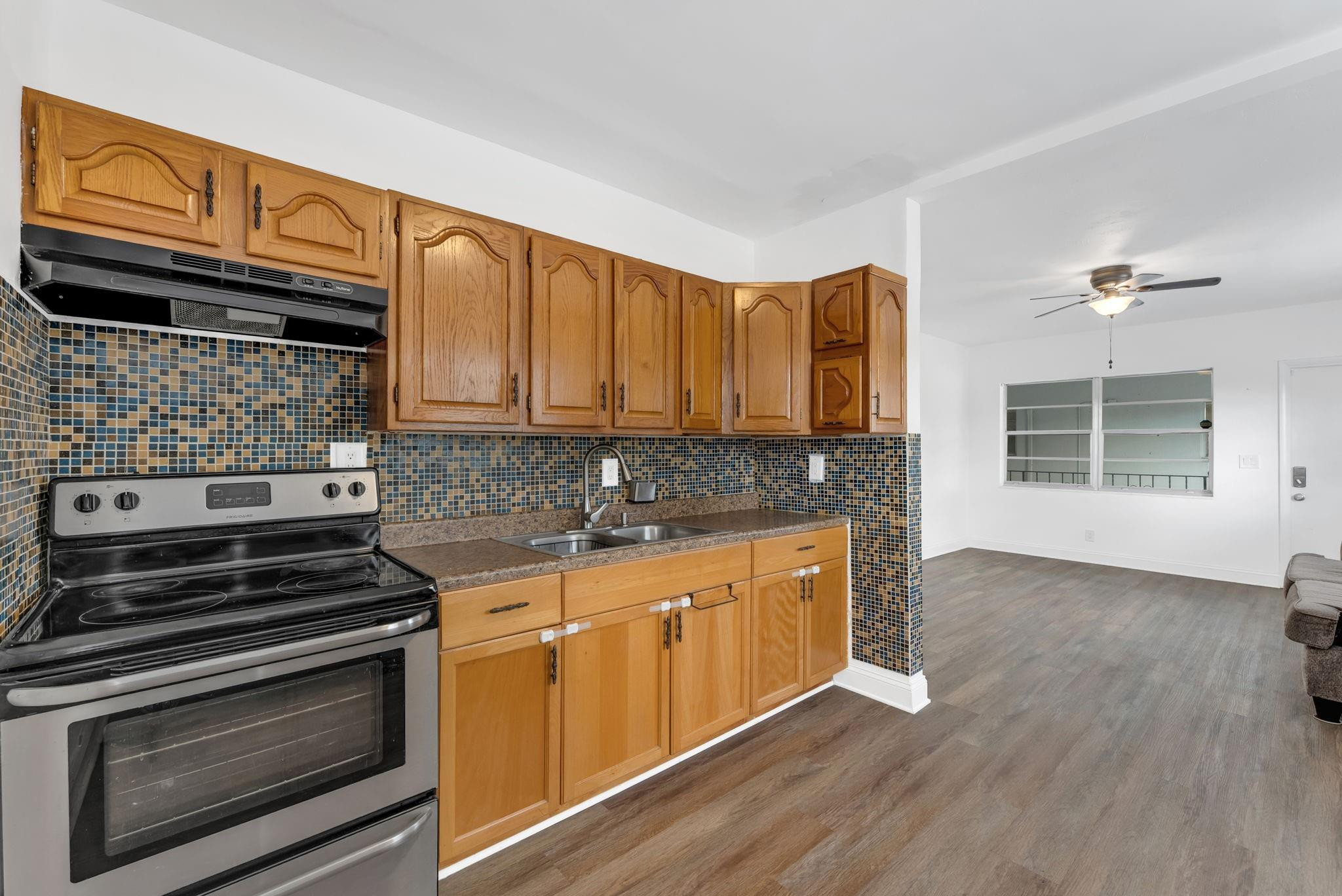 Pembroke House Condo - Residential