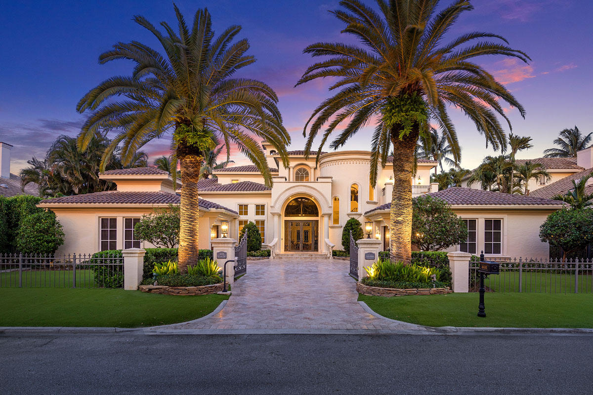 ROYAL PALM YACHT & COUNTRY CLUB - Residential