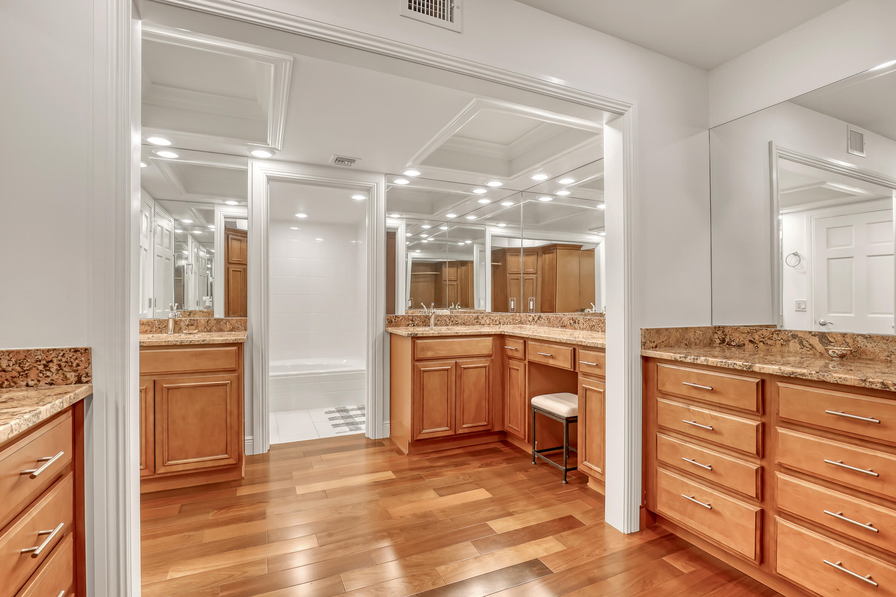OCEANTREE CONDO - Residential Lease