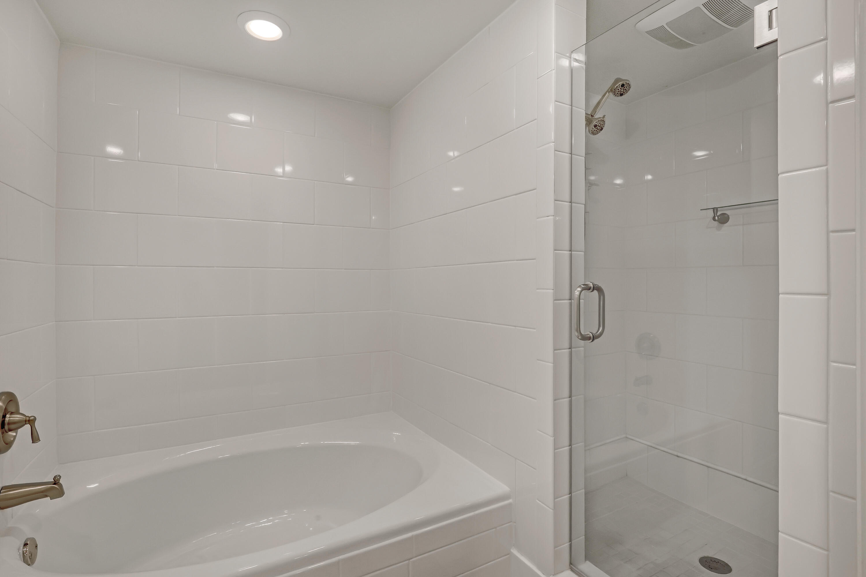 OCEANTREE CONDO - Residential Lease