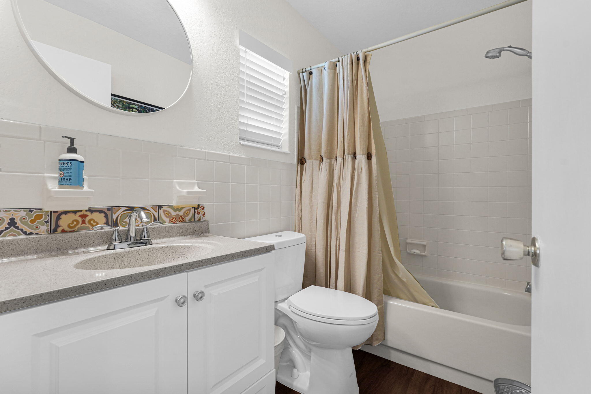 PARADISE GARDENS SEC 4 - Residential