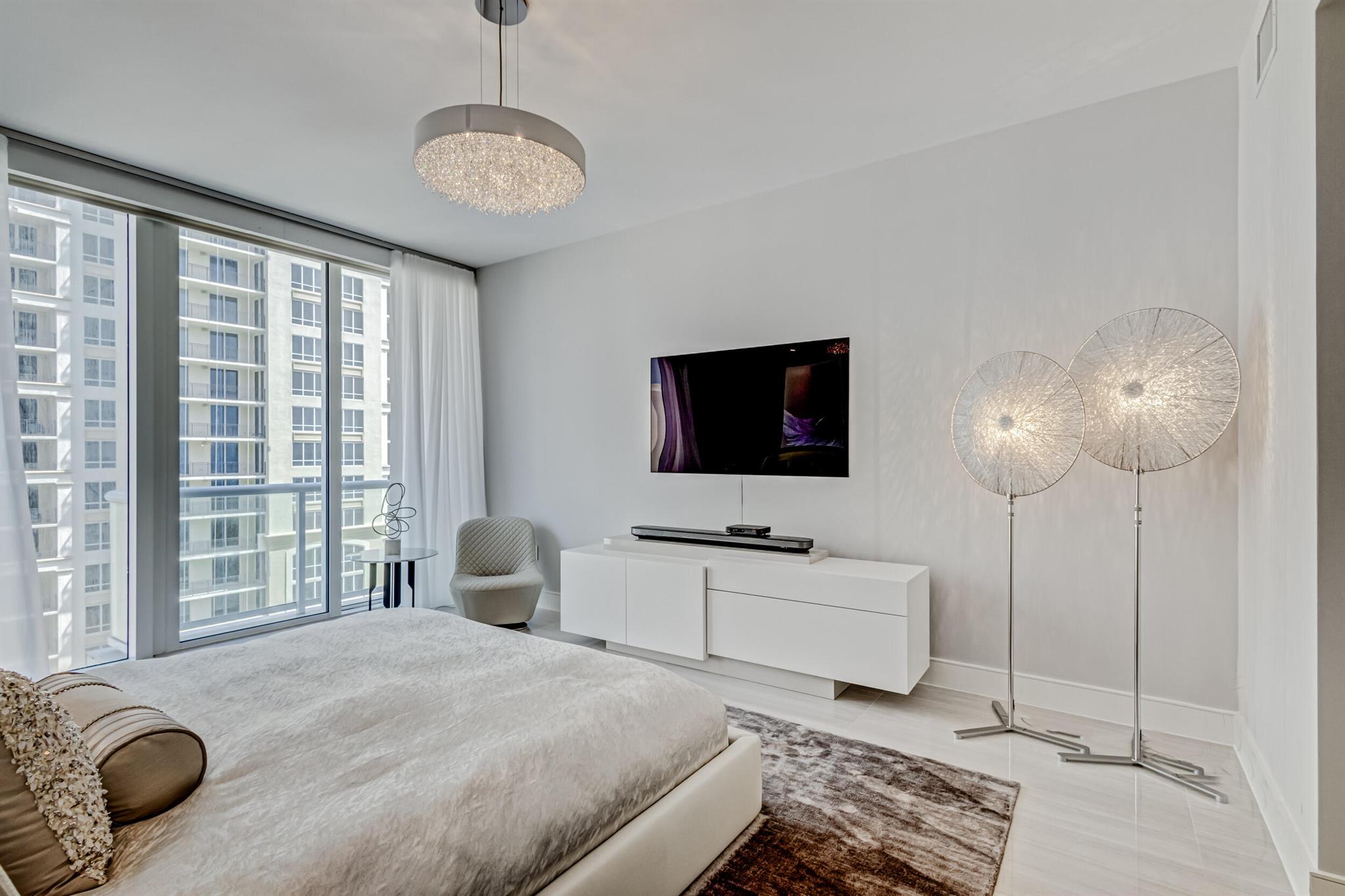 VISTABLUE SINGER ISLAND CONDO - Residential