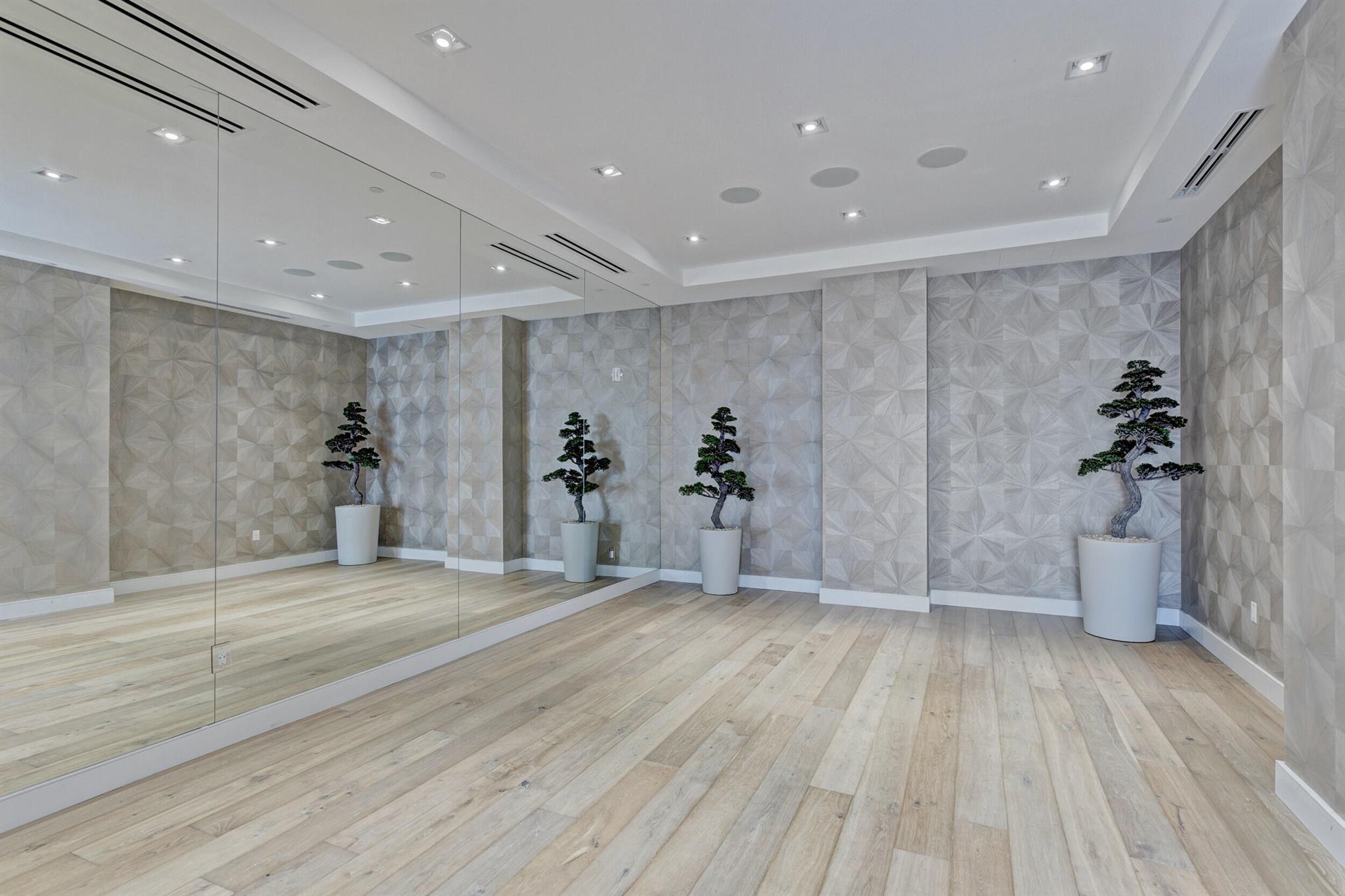 VISTABLUE SINGER ISLAND CONDO - Residential