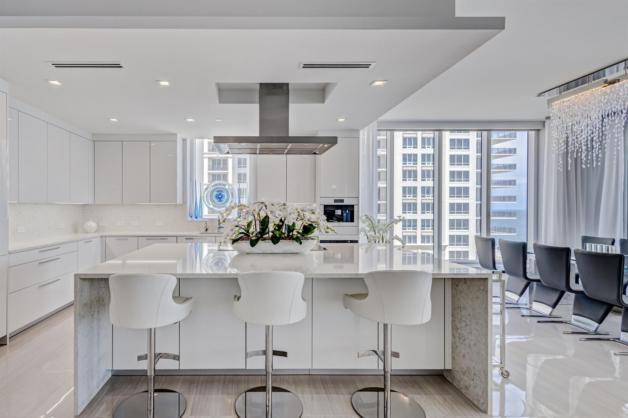 VISTABLUE SINGER ISLAND CONDO - Residential
