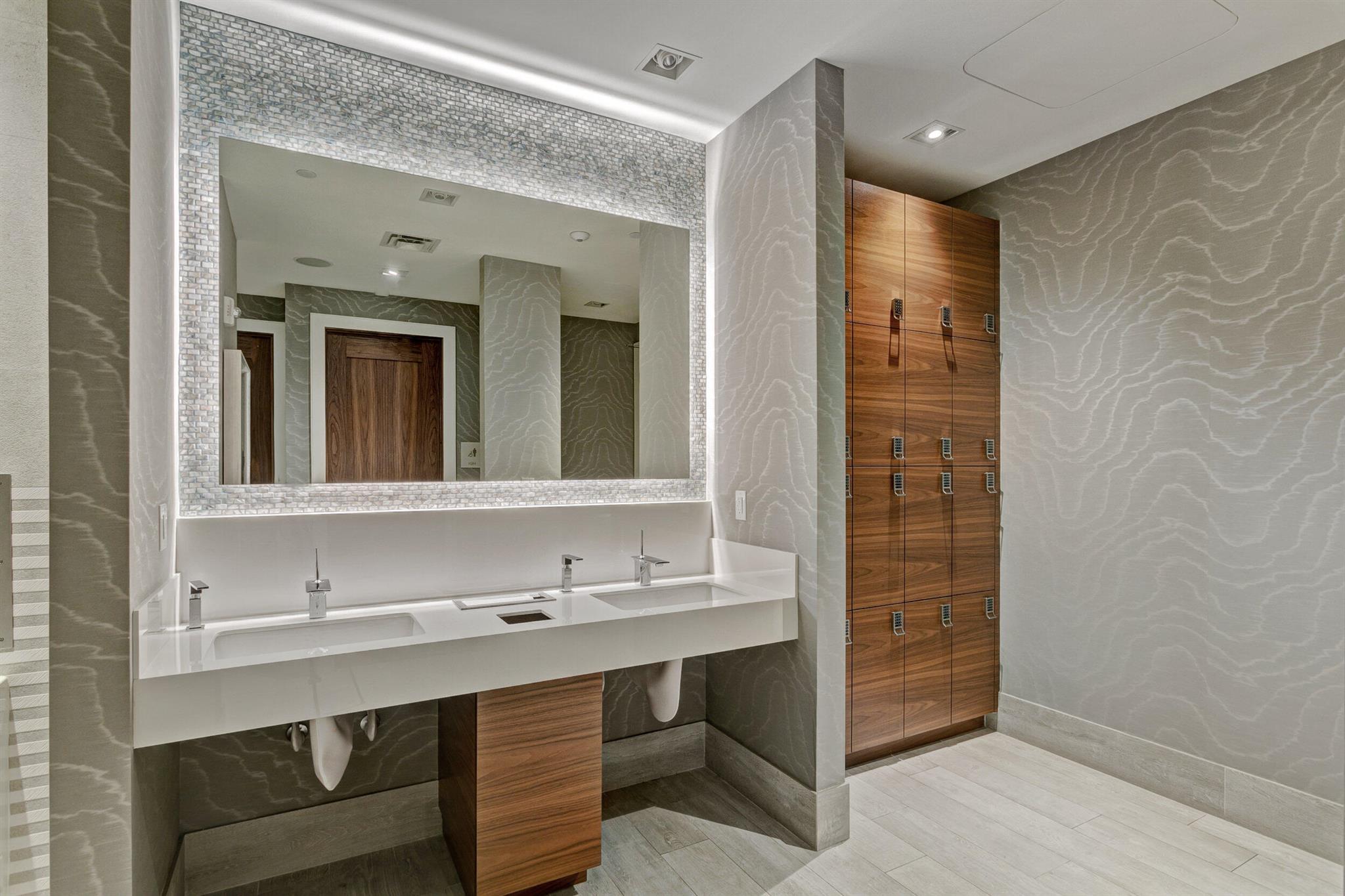 VISTABLUE SINGER ISLAND CONDO - Residential