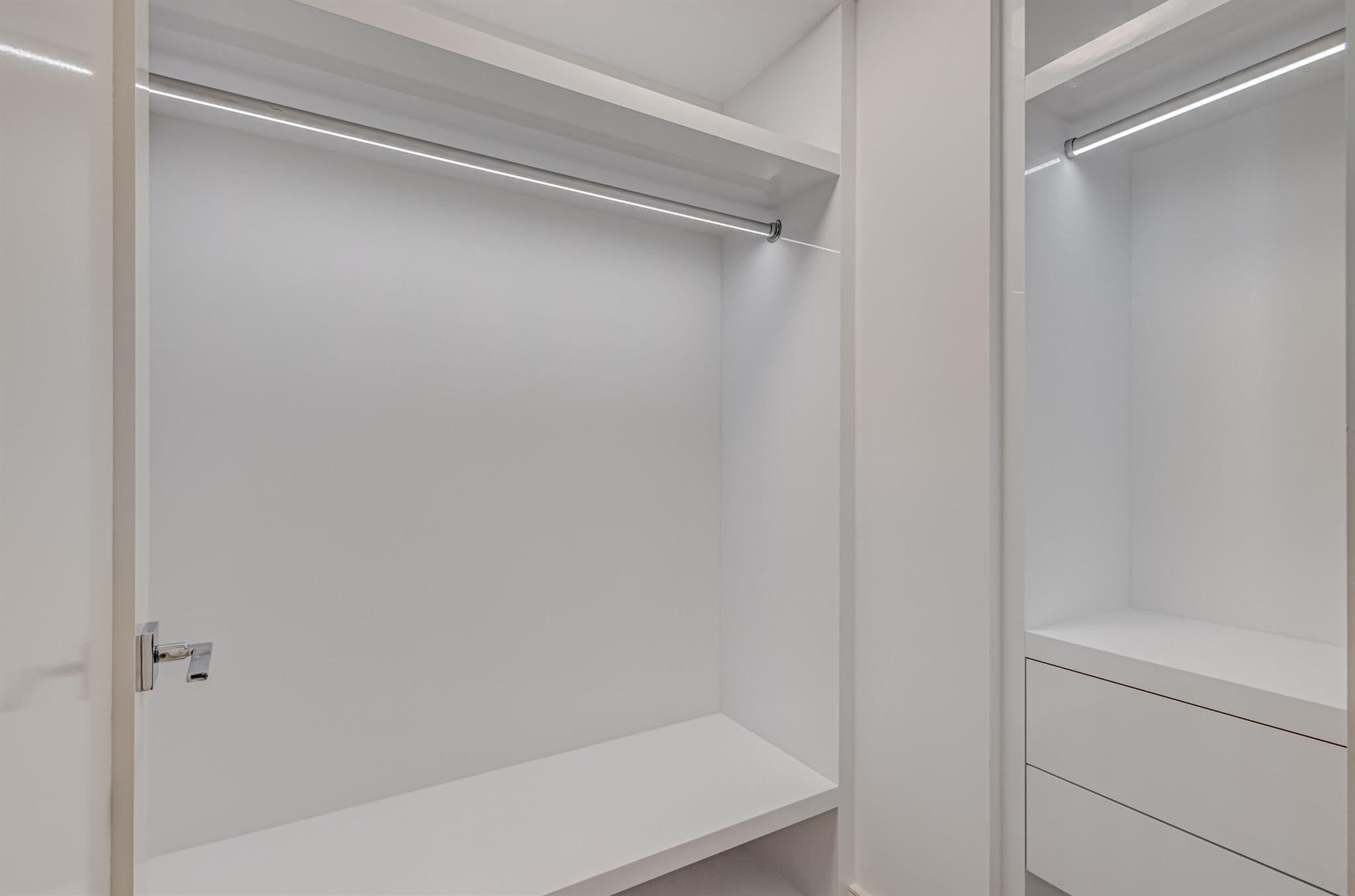 VISTABLUE SINGER ISLAND CONDO - Residential