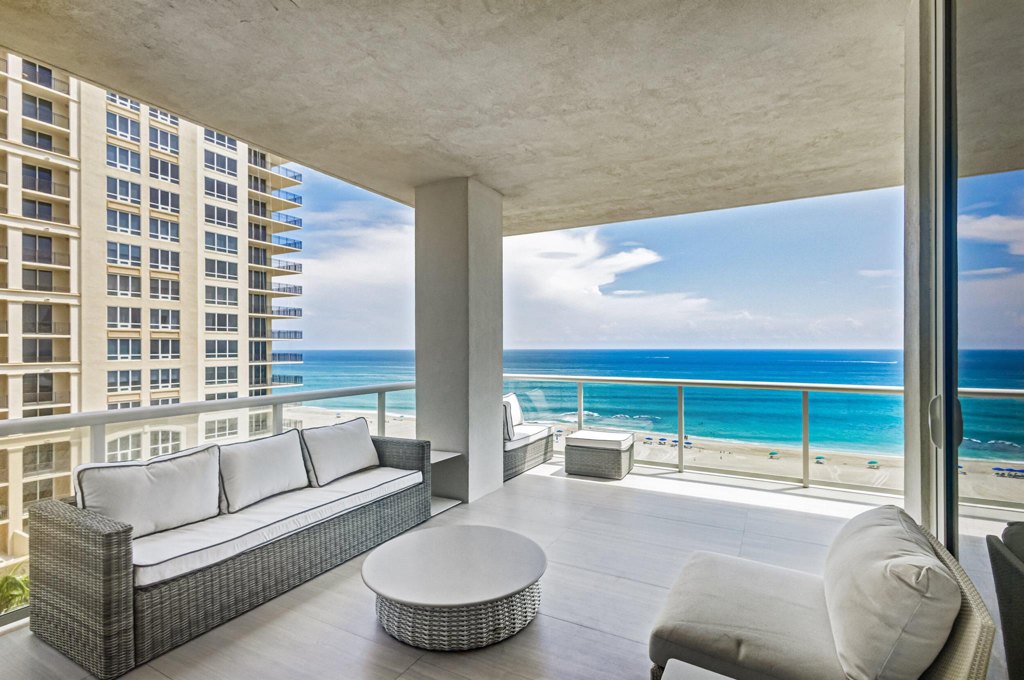 VISTABLUE SINGER ISLAND CONDO - Residential