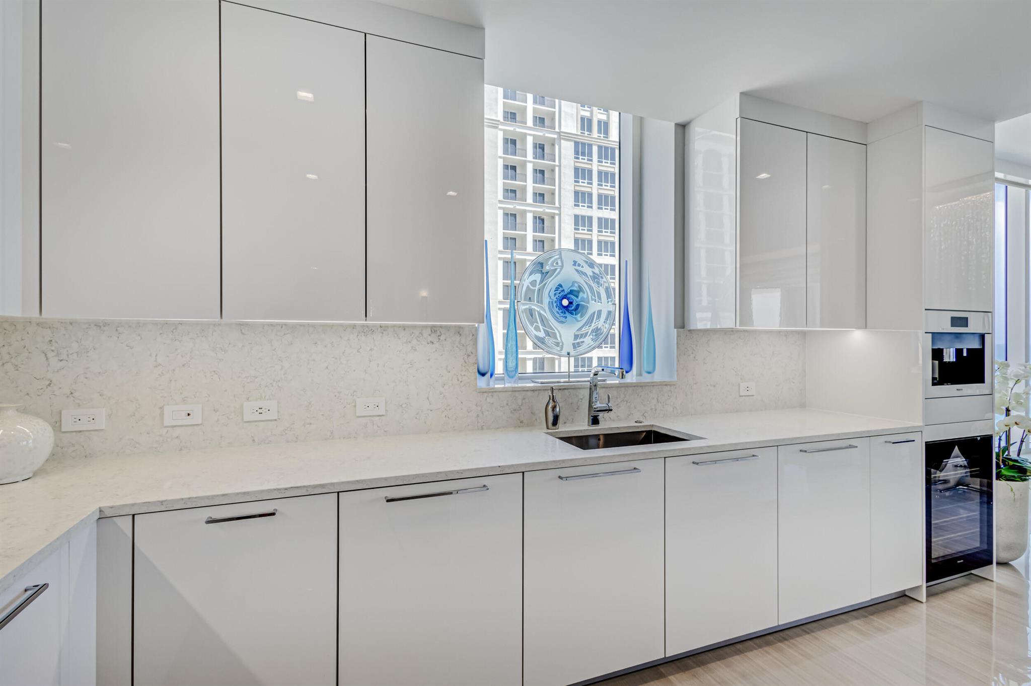 VISTABLUE SINGER ISLAND CONDO - Residential