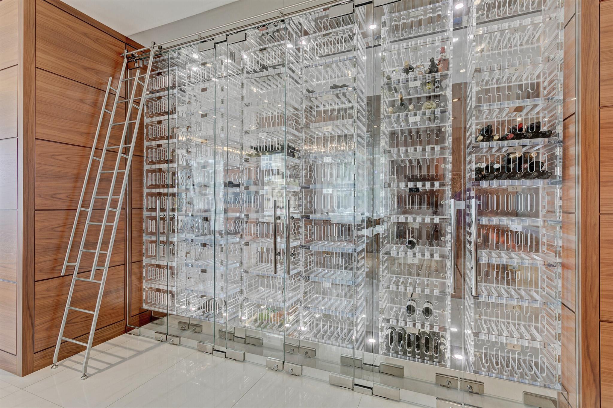 VISTABLUE SINGER ISLAND CONDO - Residential