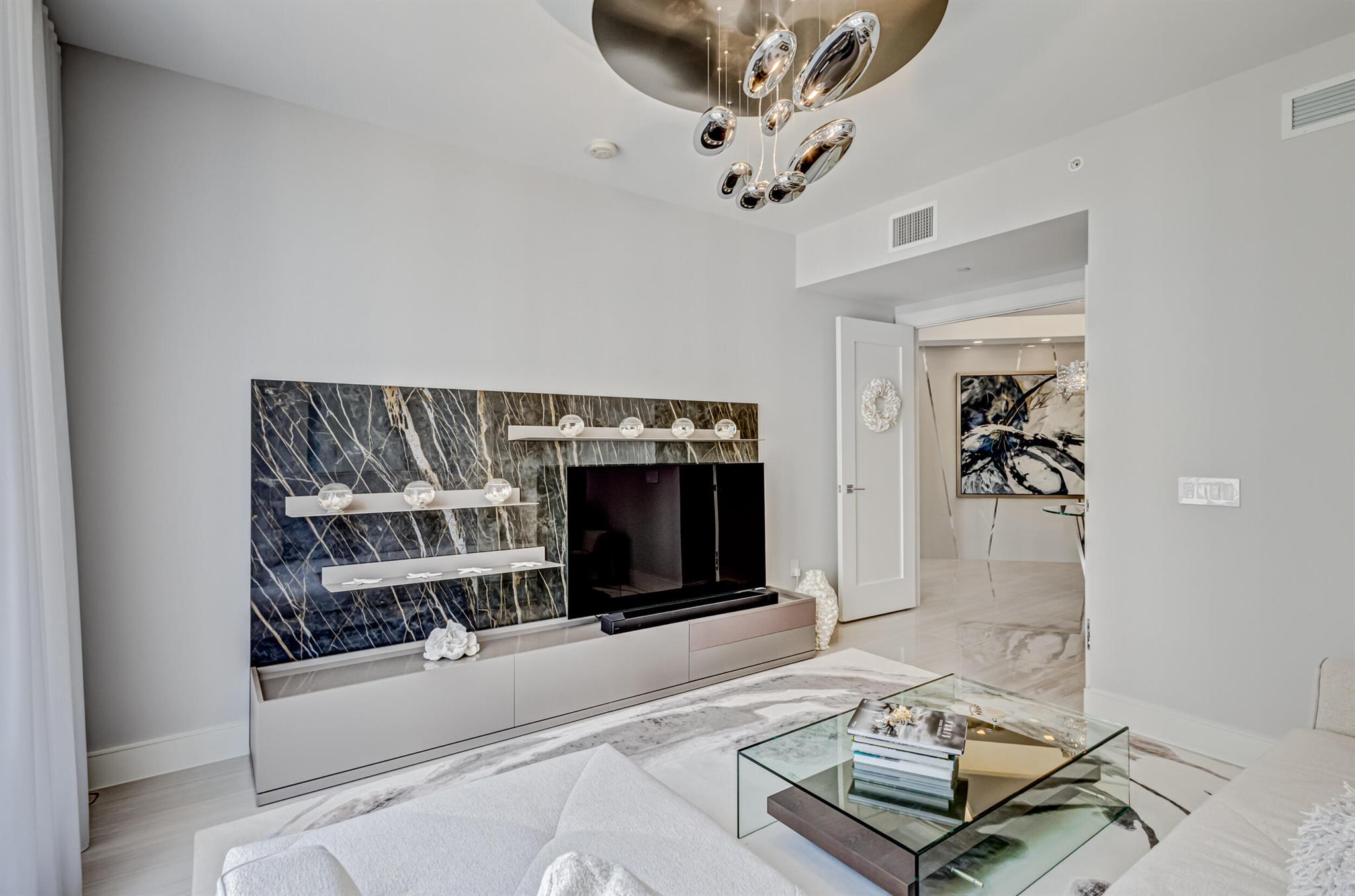 VISTABLUE SINGER ISLAND CONDO - Residential