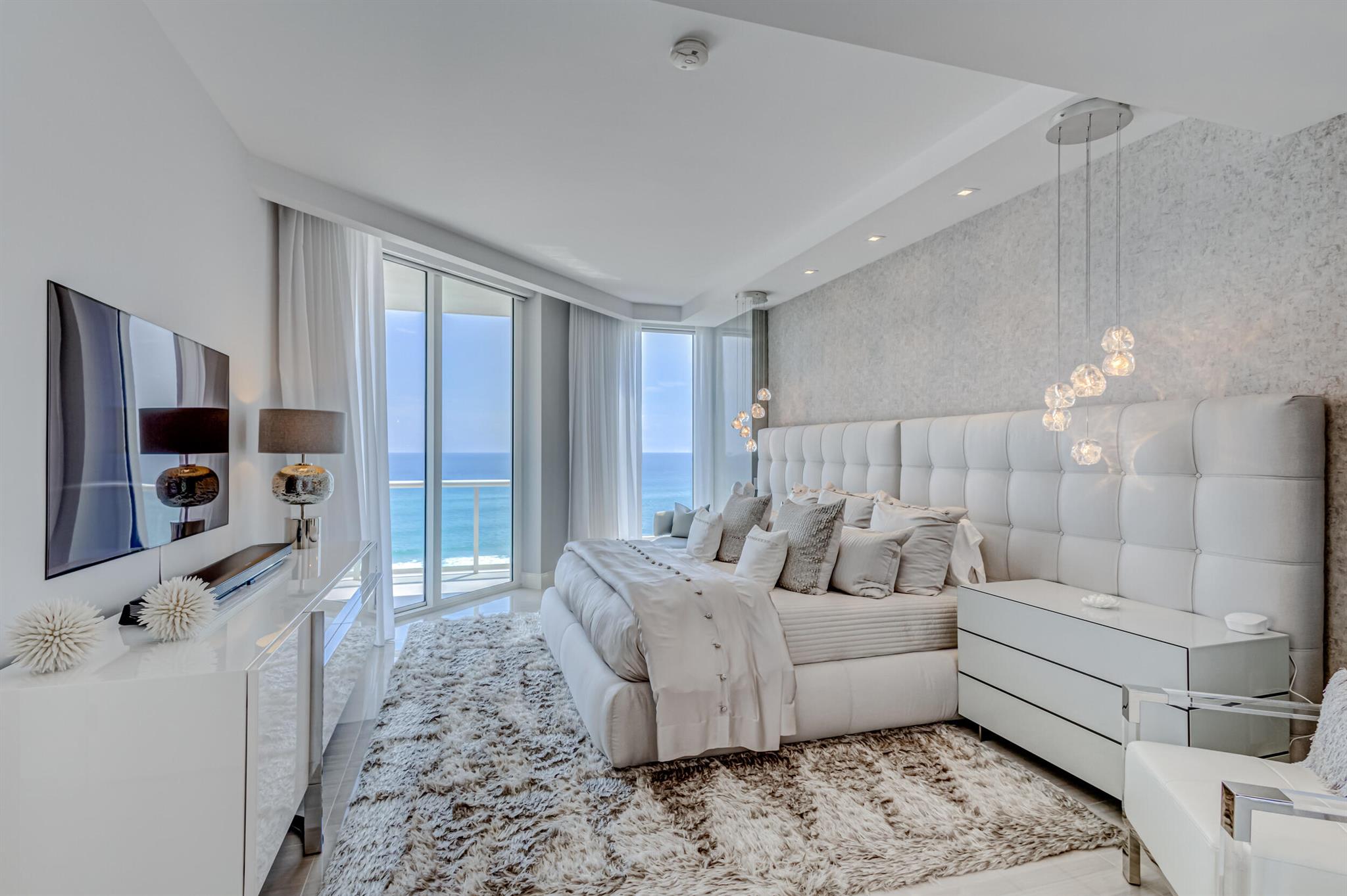 VISTABLUE SINGER ISLAND CONDO - Residential