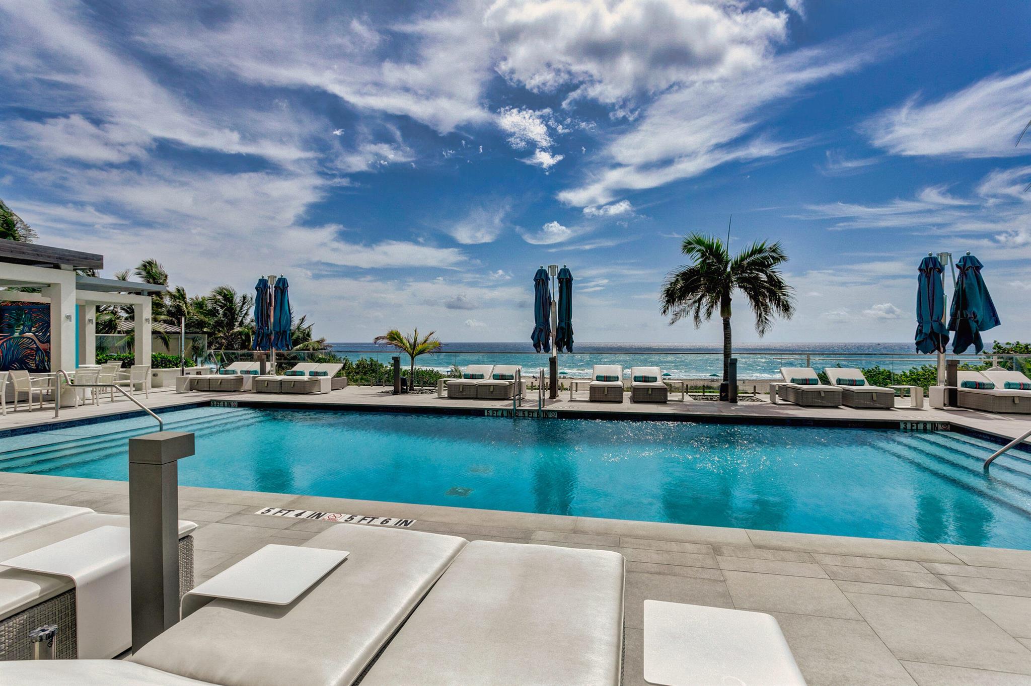 VISTABLUE SINGER ISLAND CONDO - Residential