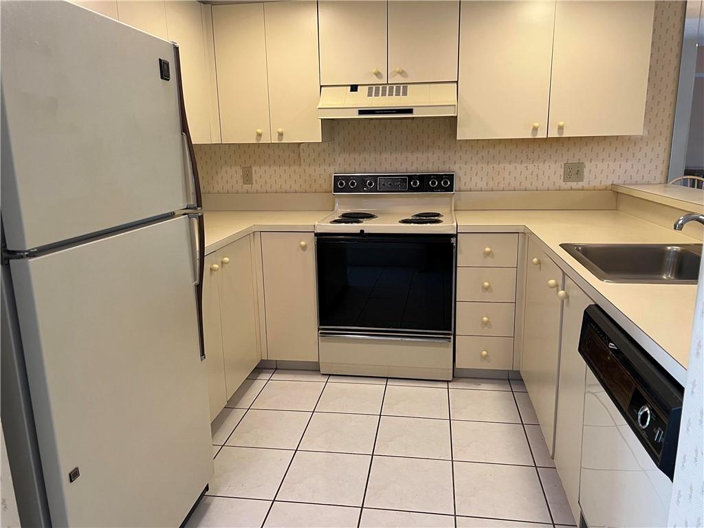 GLEN EDEN AT DAVIE - Residential