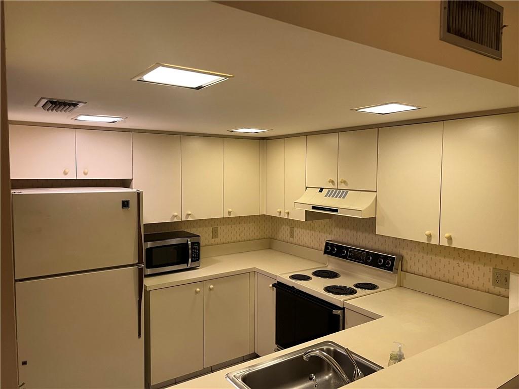 GLEN EDEN AT DAVIE - Residential