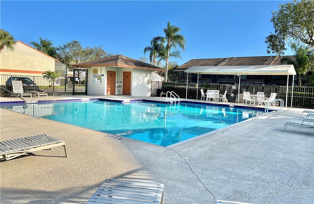 GLEN EDEN AT DAVIE - Residential