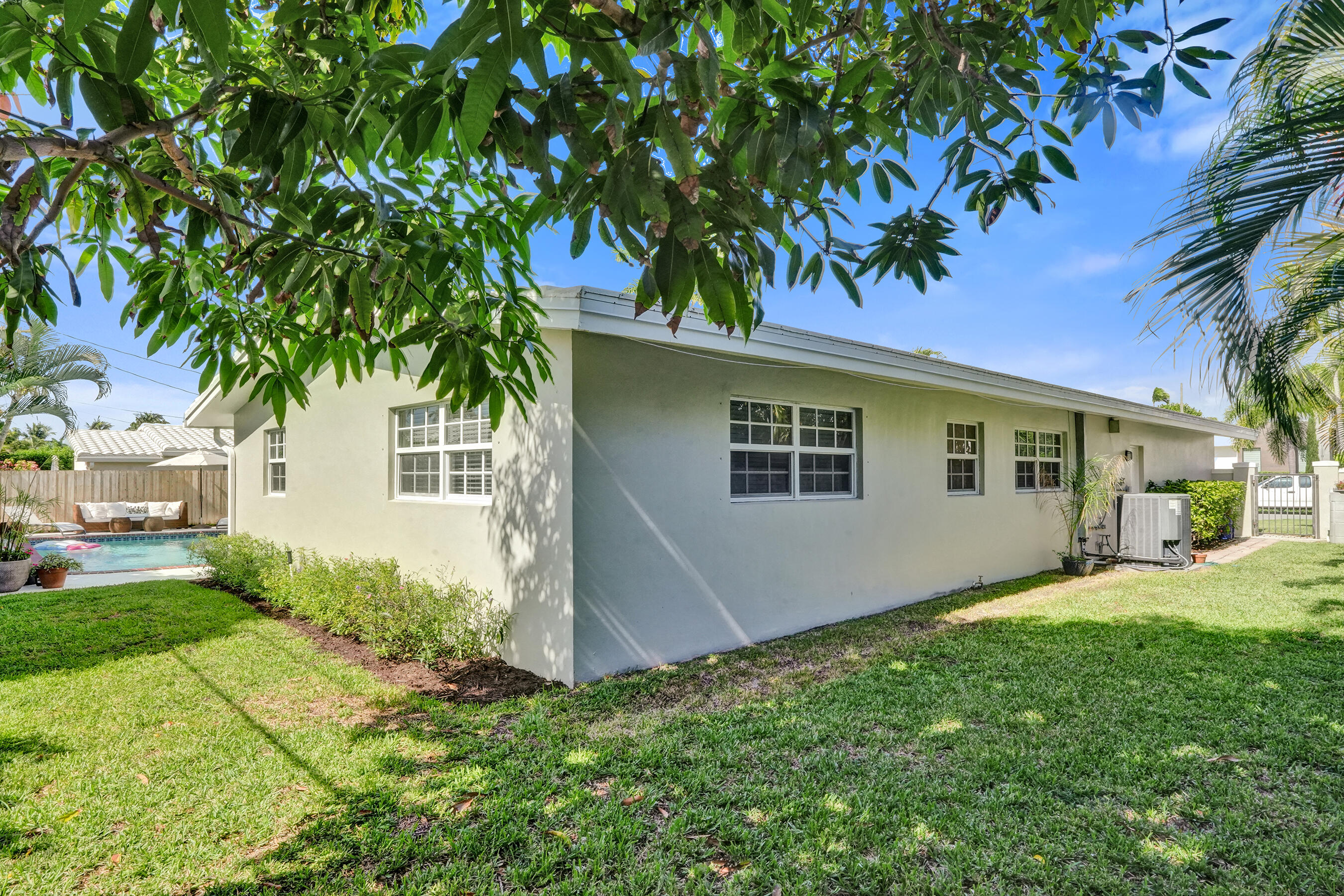CORAL RIDGE COUNTRY CLUB - Residential