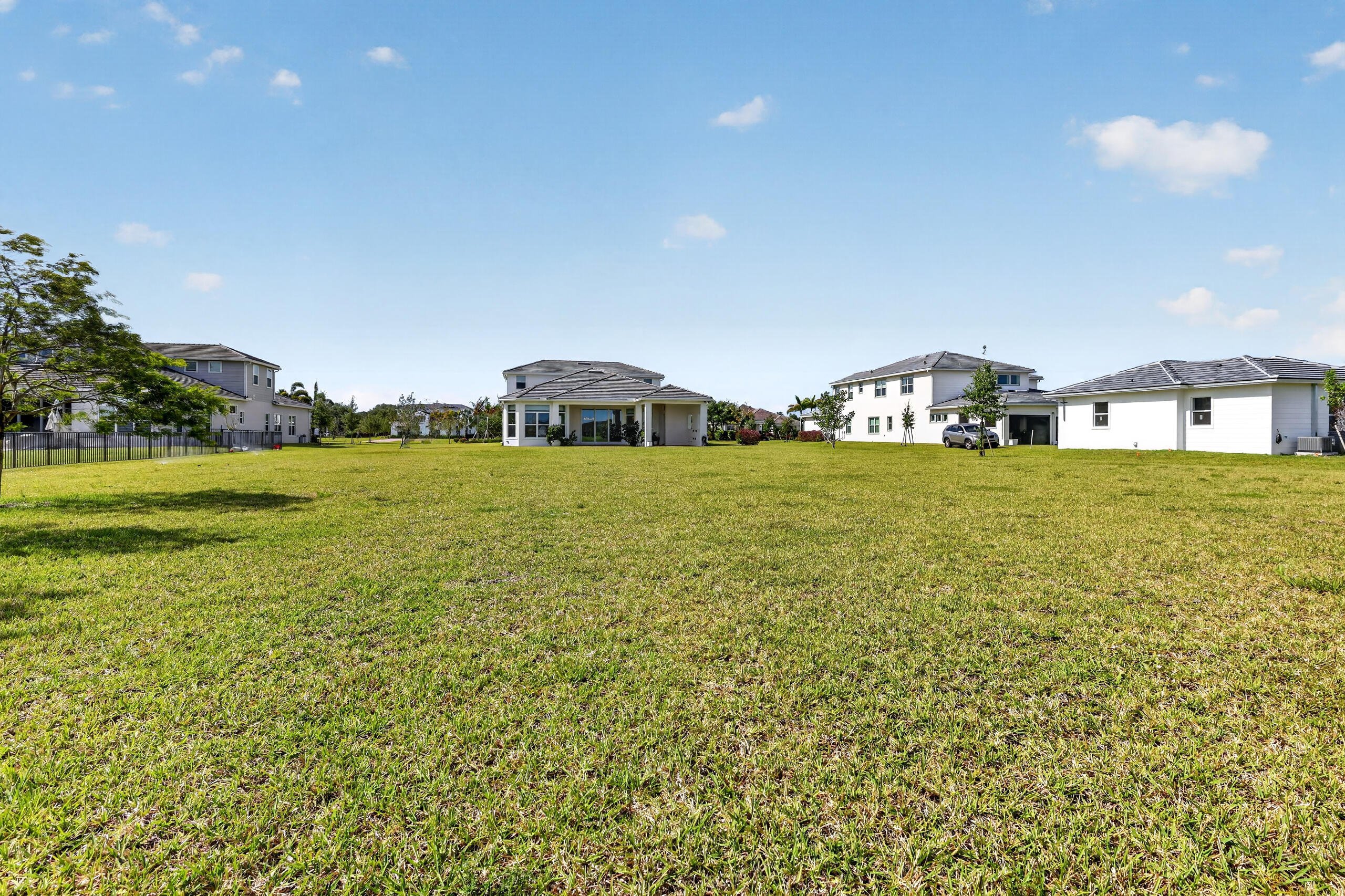 BRIDGEWATER PRESERVE - Residential