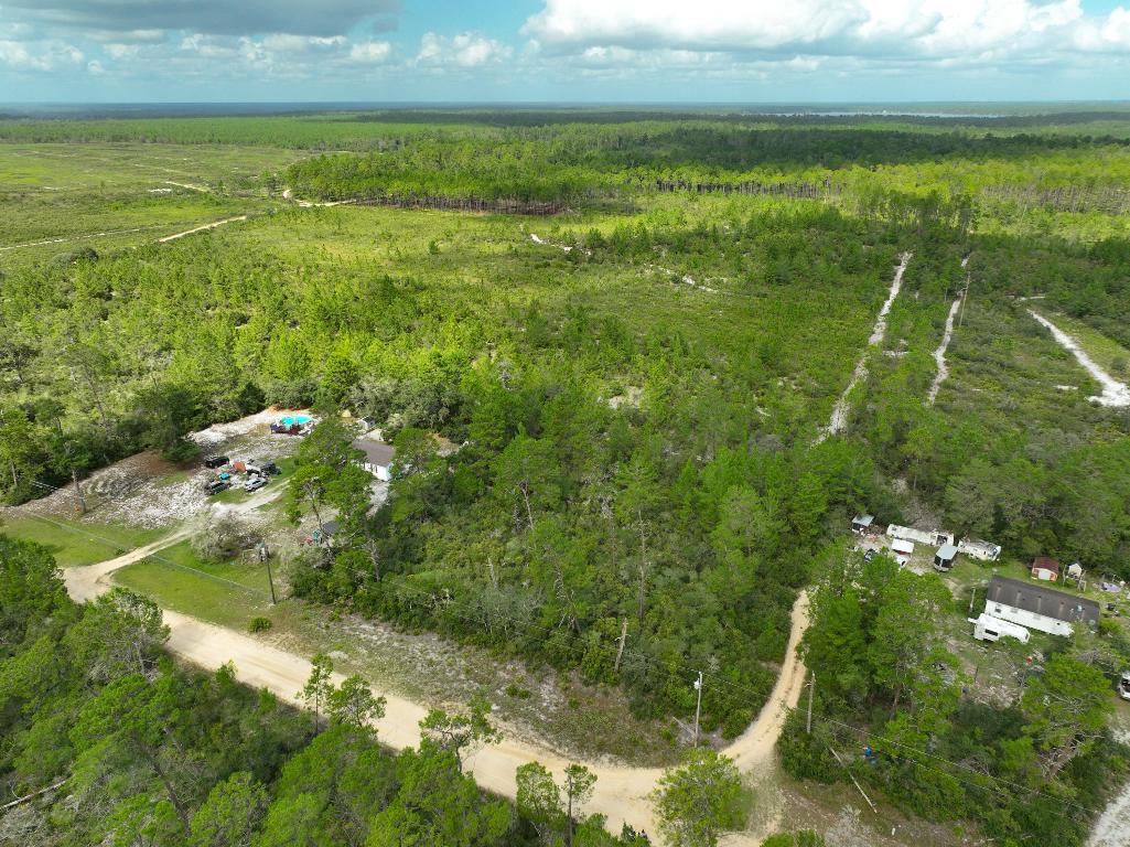 INTERLACHEN LAKES ESTATES - Land