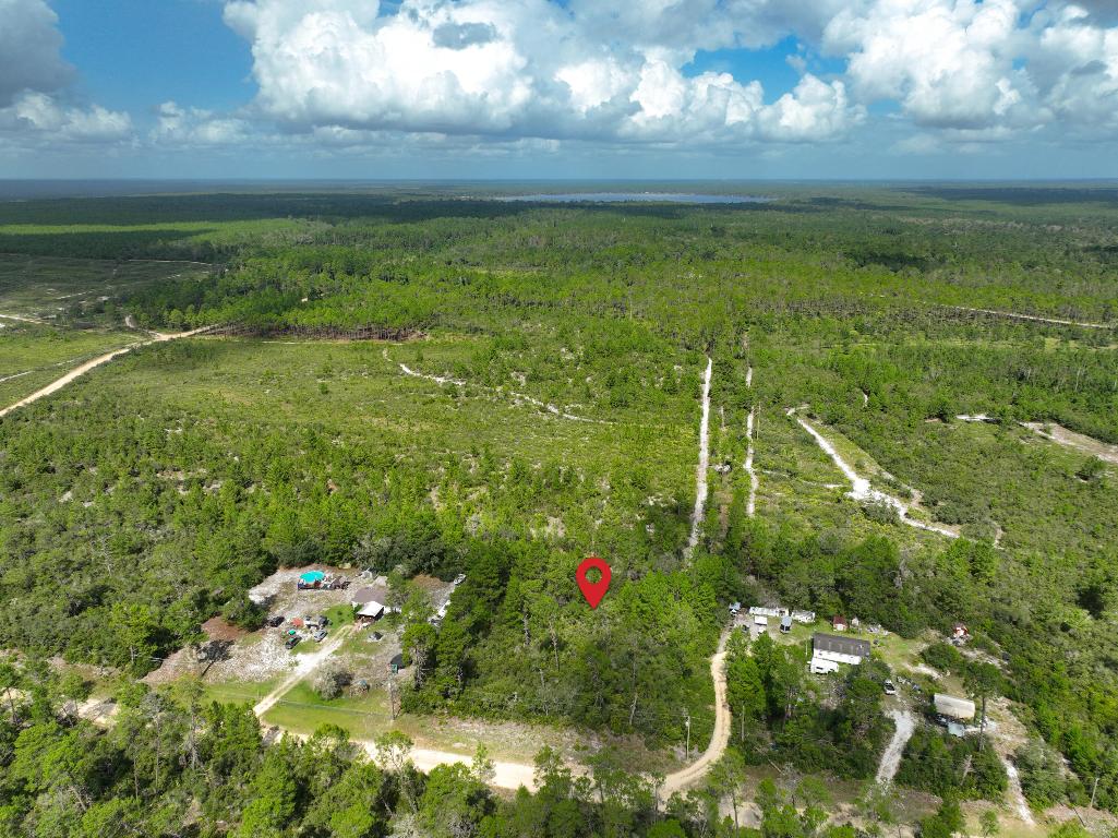 INTERLACHEN LAKES ESTATES - Land