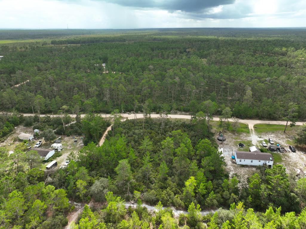 INTERLACHEN LAKES ESTATES - Land