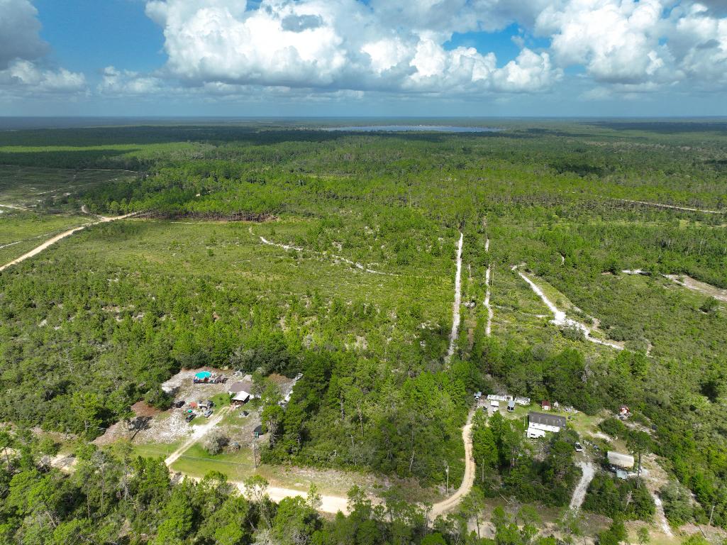 INTERLACHEN LAKES ESTATES - Land