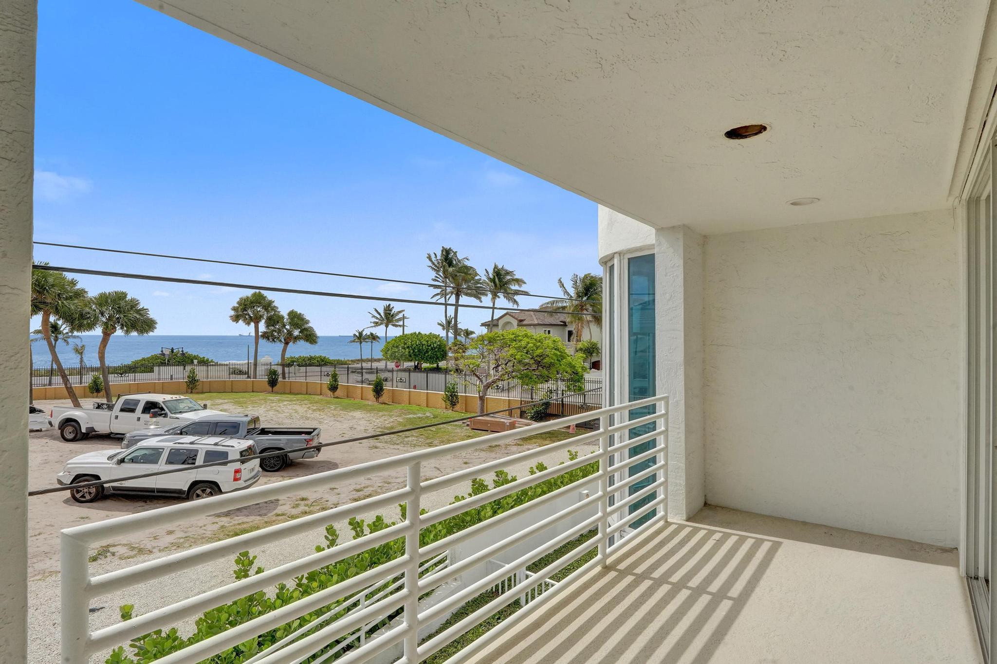 LAS OLAS BY THE SEA EXT - Residential